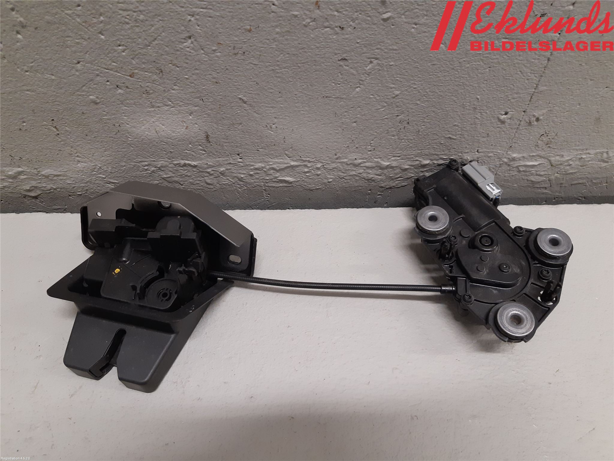 Volvo V90 17->> Låskista Baklucka