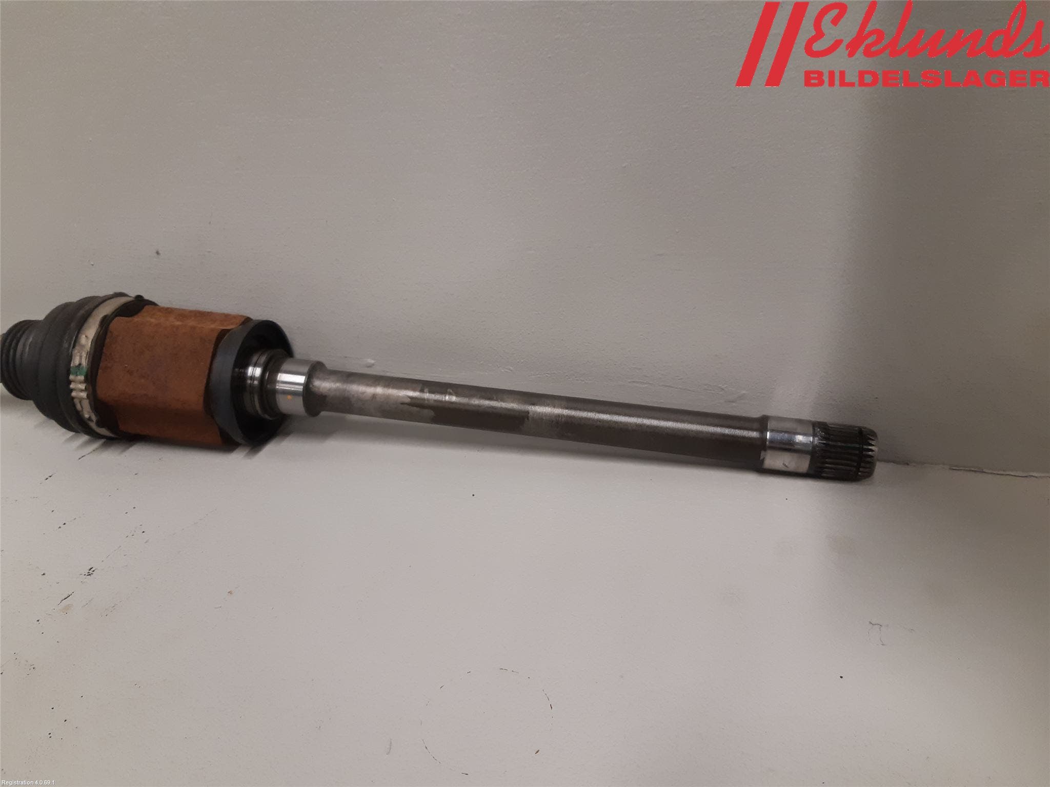 BMW X3 F25 10-17 Drivaxel Fram Höger