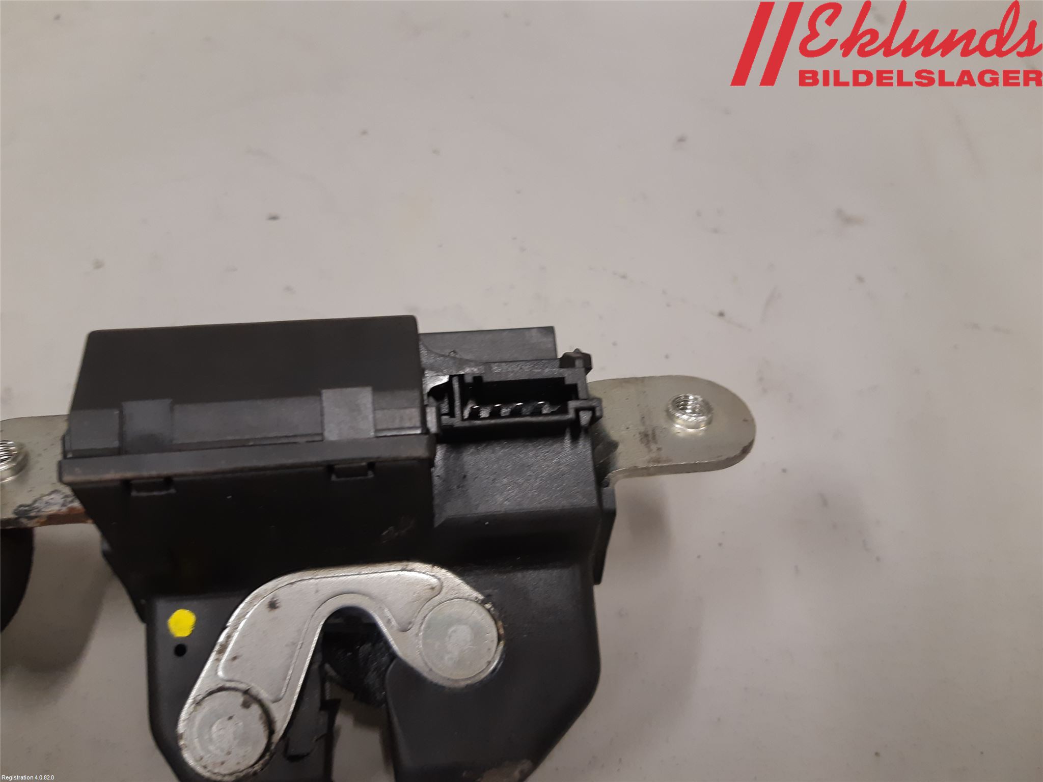 Opel CORSA D 07-14 Låskista Baklucka