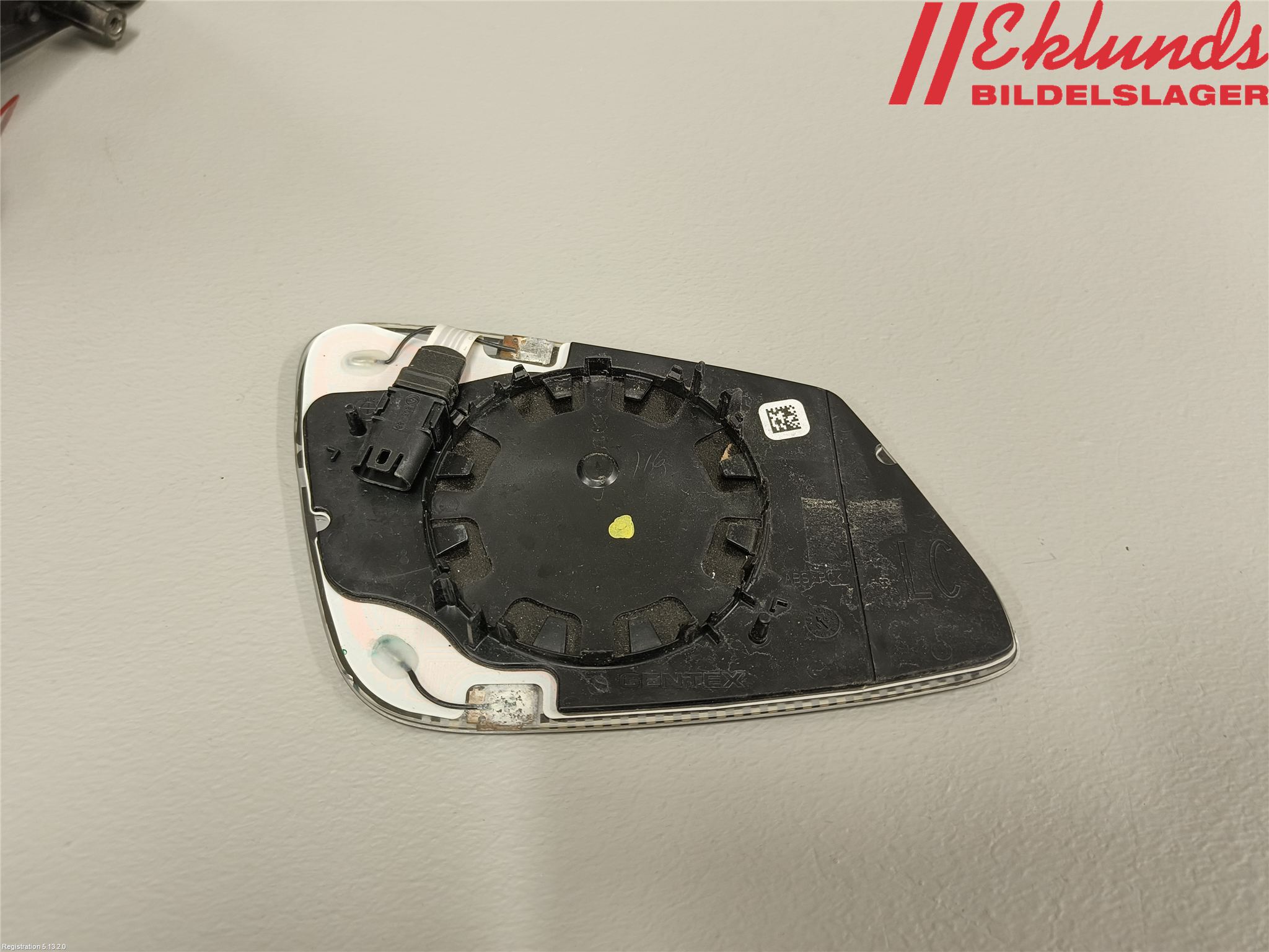 BMW 5 F10/F11/F18 09-17 Spegelglas Vä
