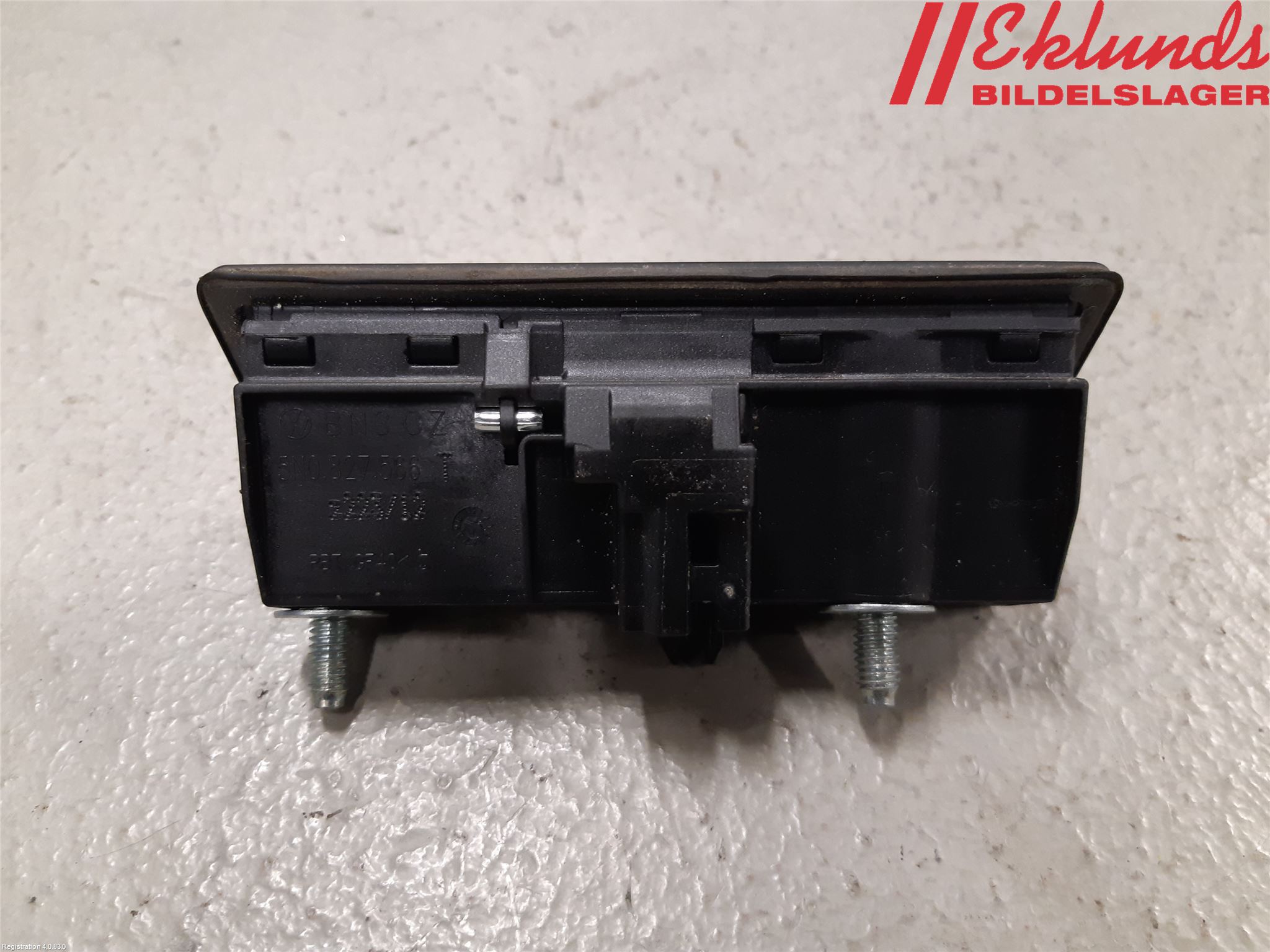 Volkswagen VW PASSAT 11-14 Bakluckehandtag