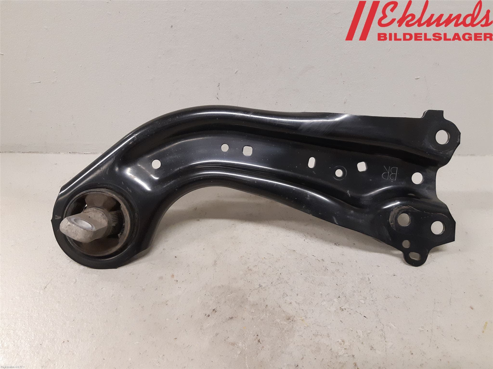 Toyota RAV4 19- Bärarm Bak Höger