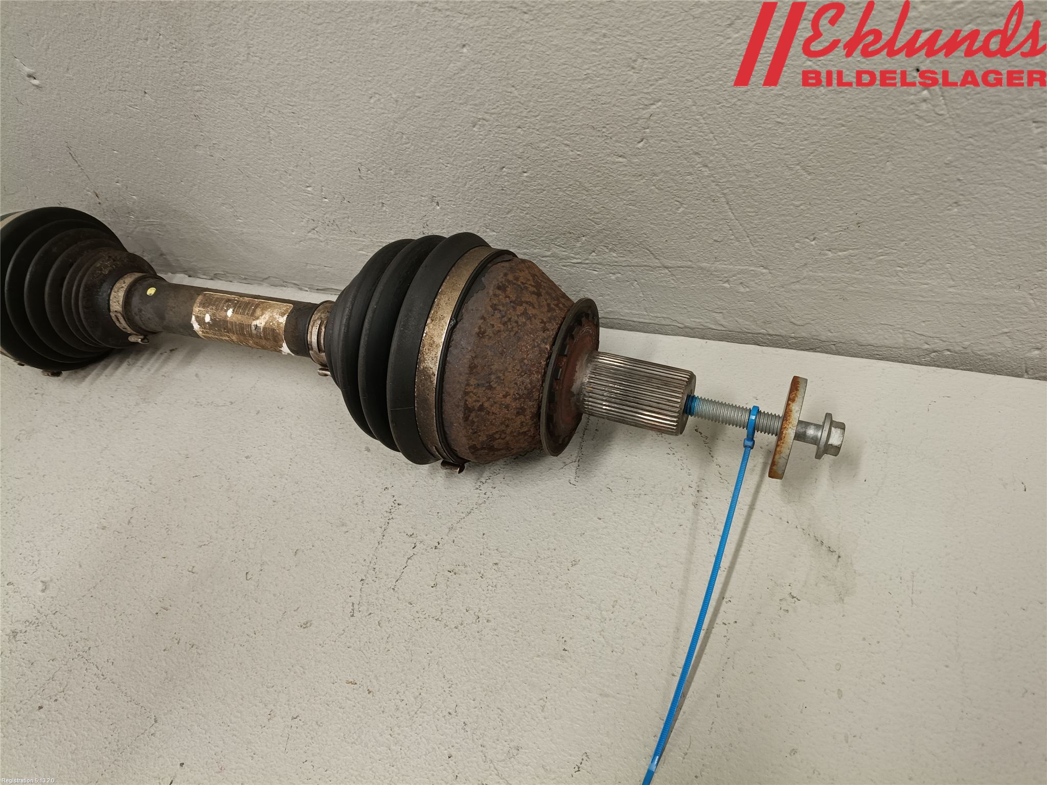 Volvo V70 08-13 Drivaxel Fram Höger