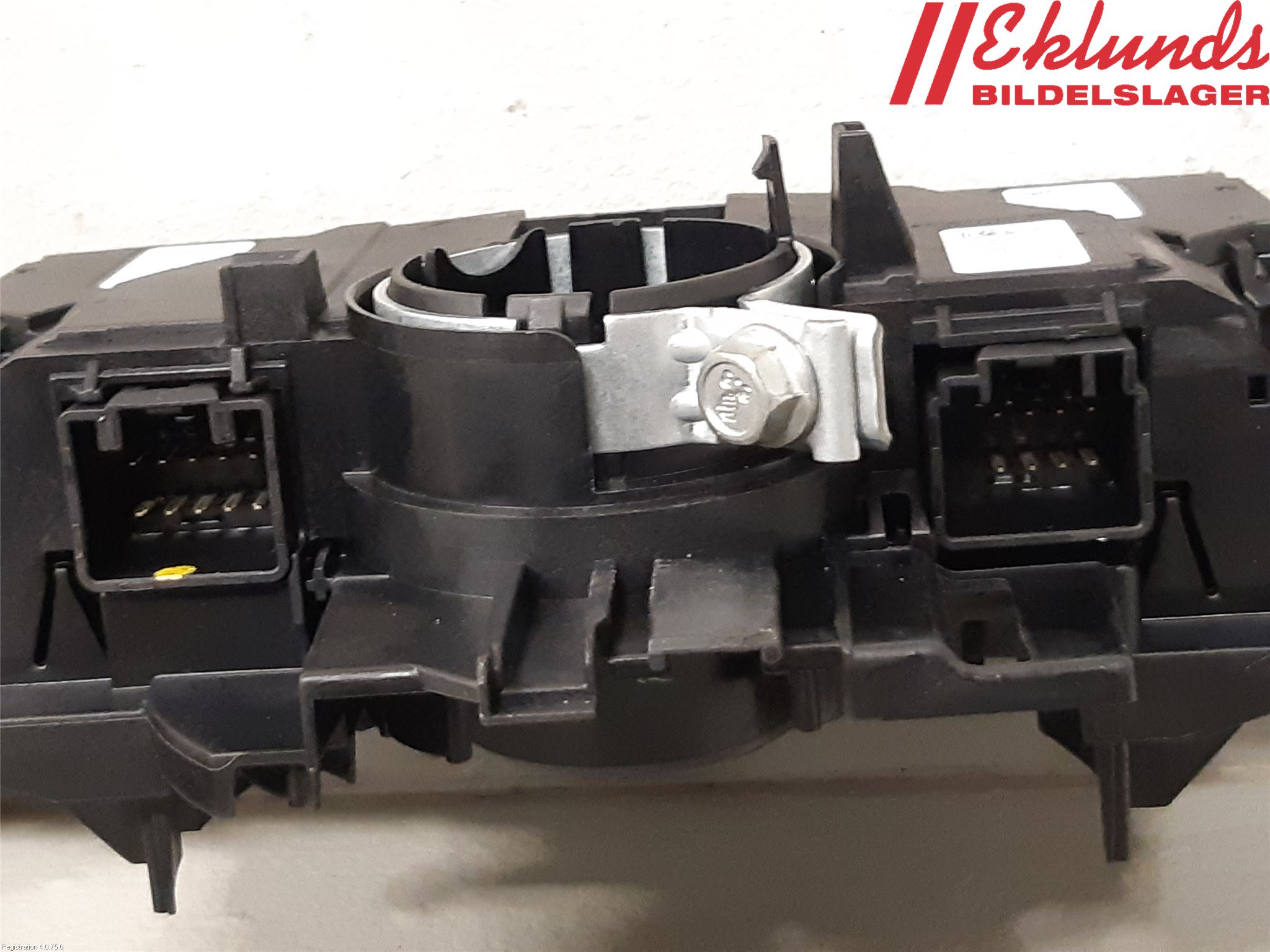 Ford TRANSIT/TOURNEO COURIER 13-23 Spakcentral