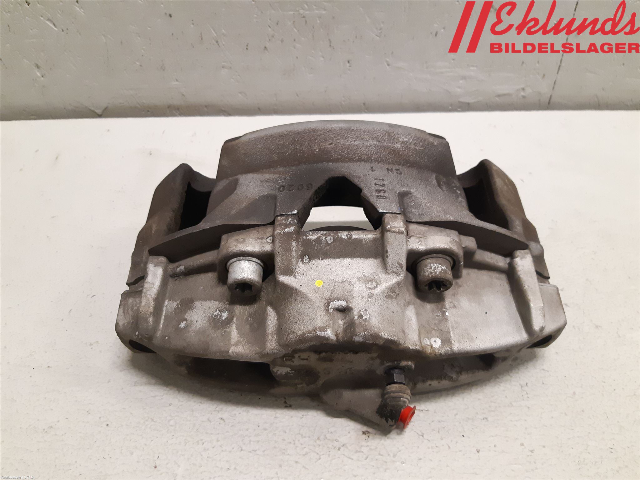 Volvo XC70 14-16 Bromsok Fram Höger