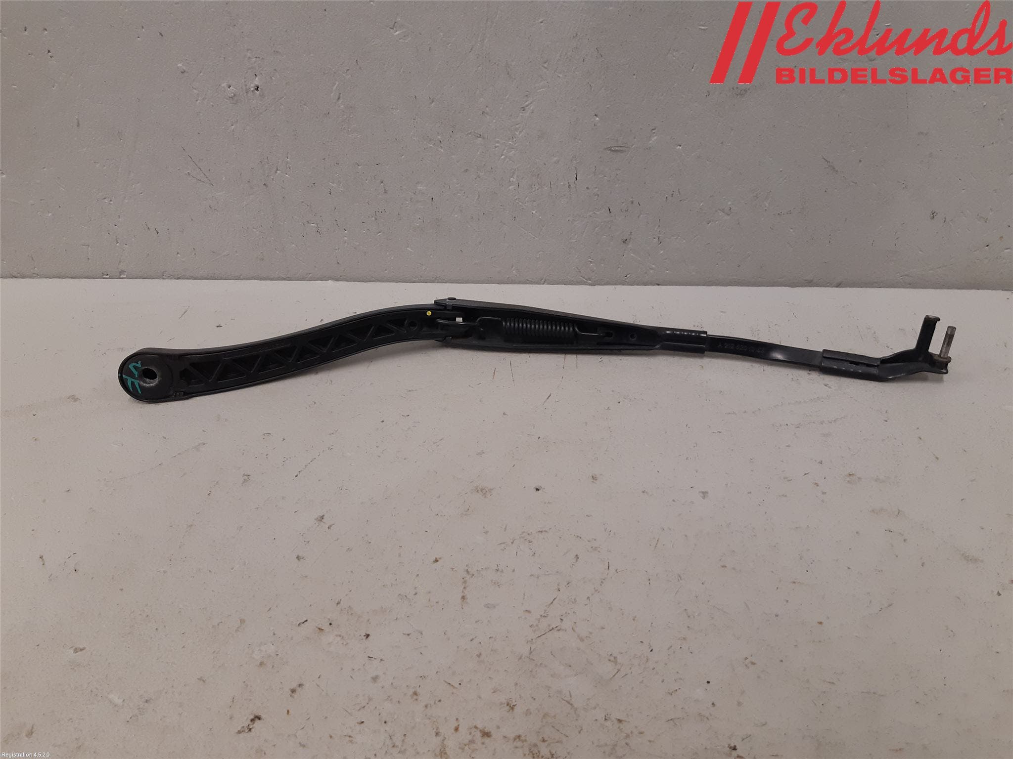 Mercedes-Benz MB E-KLASS (W212) 09-16 Torkararm Armar Vindruta