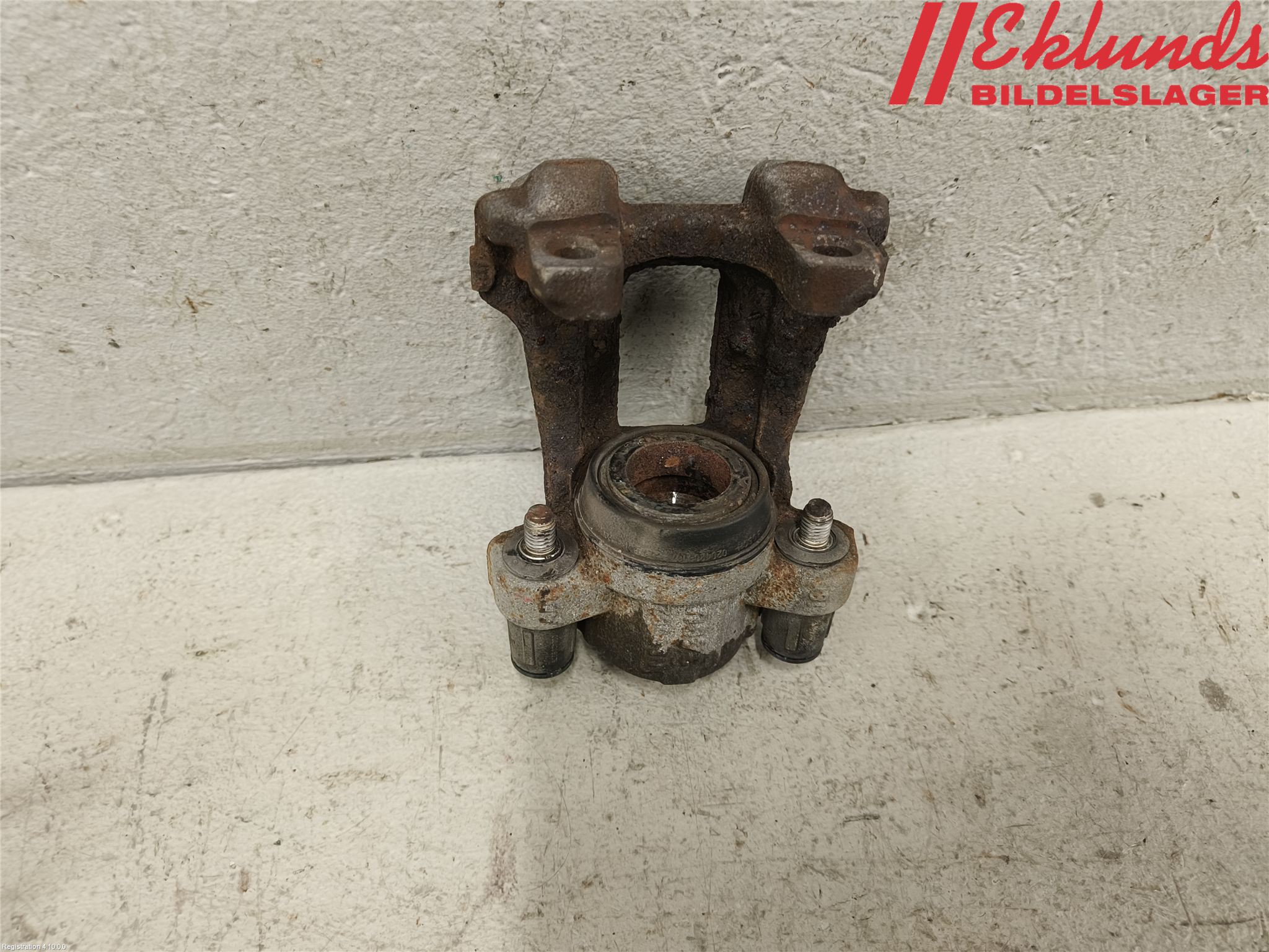 BMW 3 F30/F31/F80 12-19 Bromsok Bak Vänster