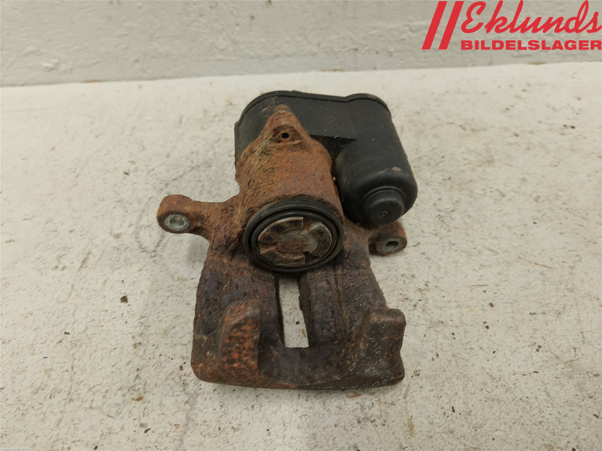 Volkswagen VW PASSAT 11-14 Bromsok Bak Höger