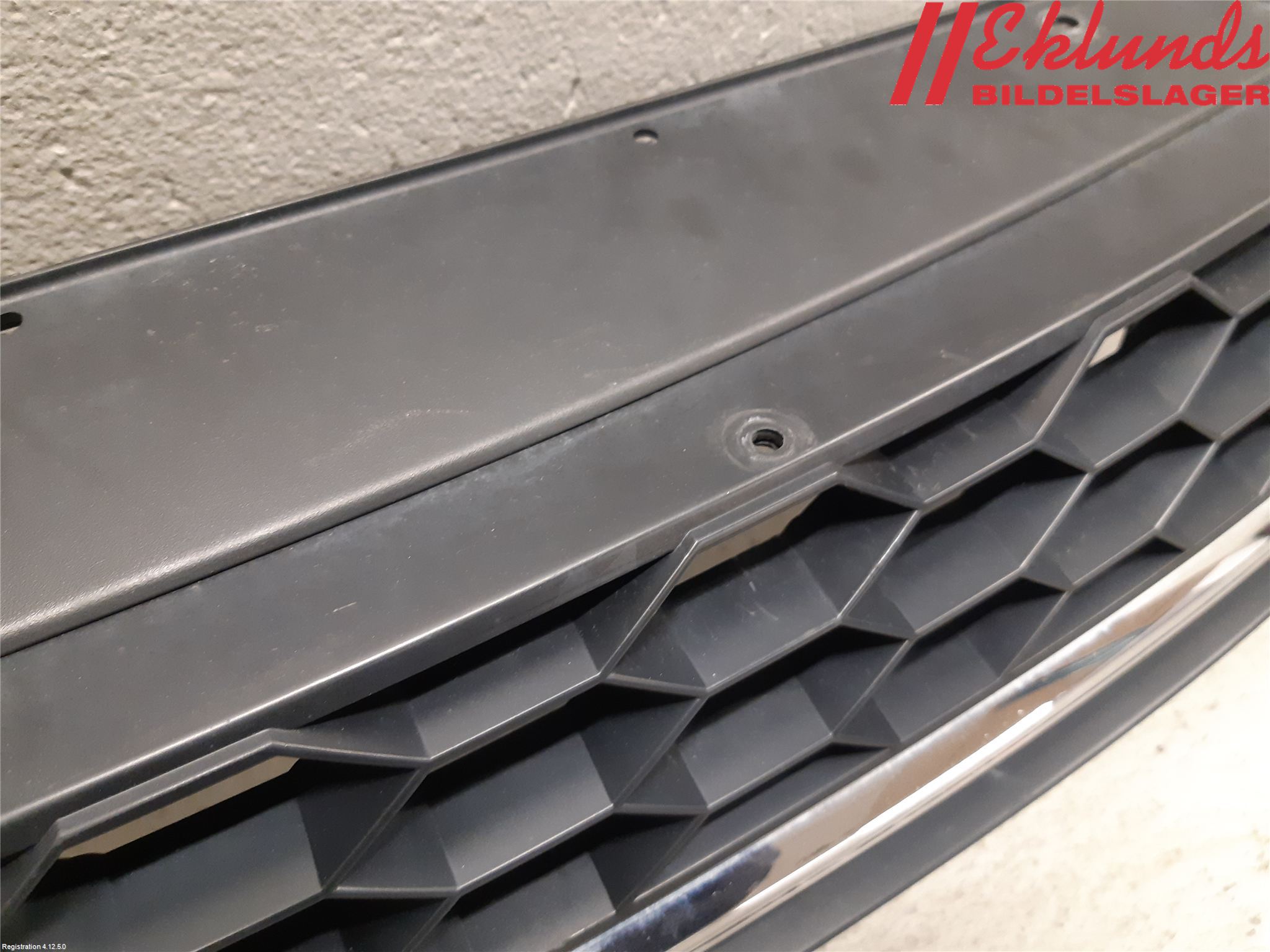 Volkswagen VW GOLF / E-GOLF VII 13-20 Grill Komp