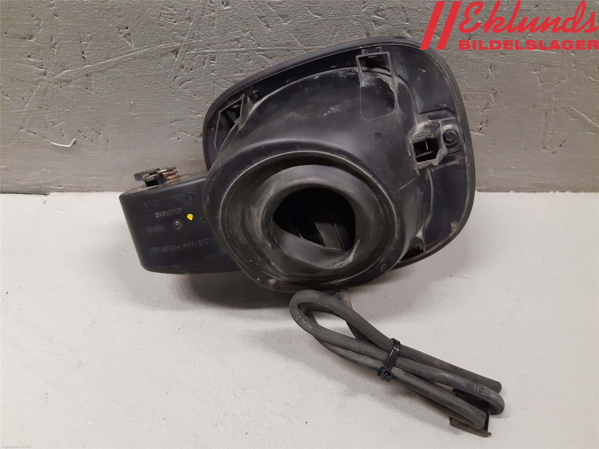 Volvo V60 11-13 Tanklucka