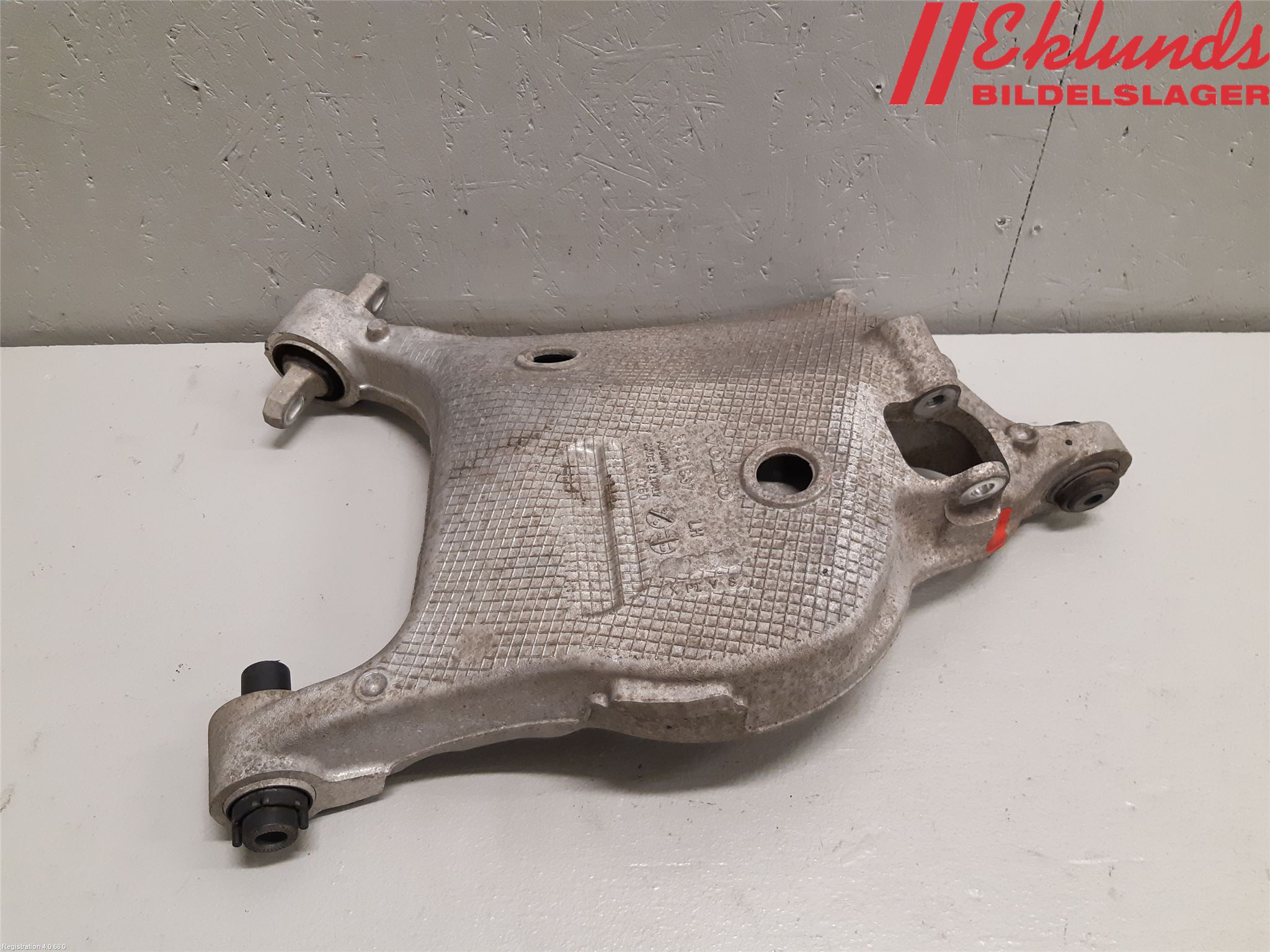 Volvo XC90/RECHARGE 16- Bärarm Bak Vänster