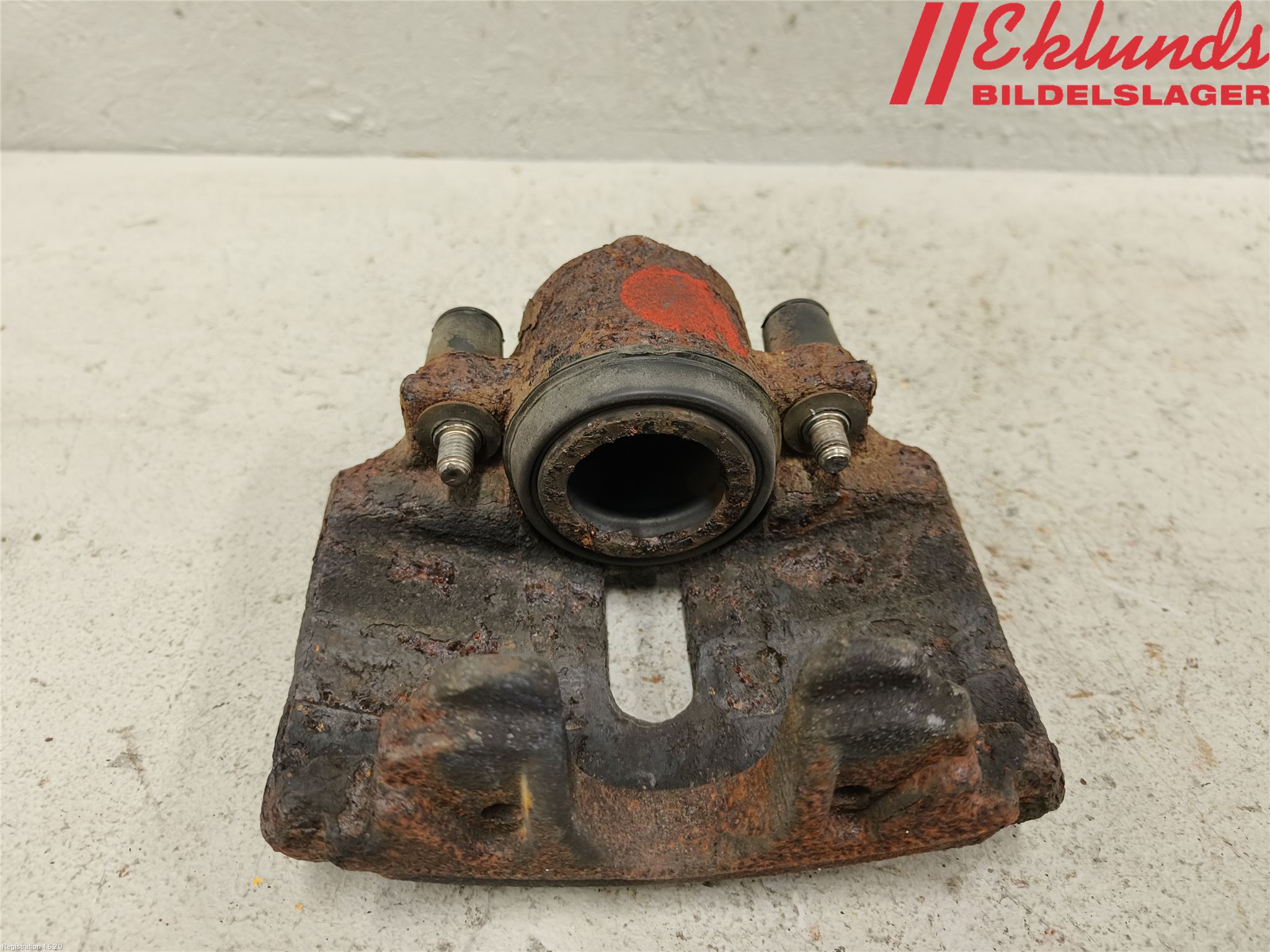 Volkswagen VW PASSAT 11-14 Bromsok Fram Vänster