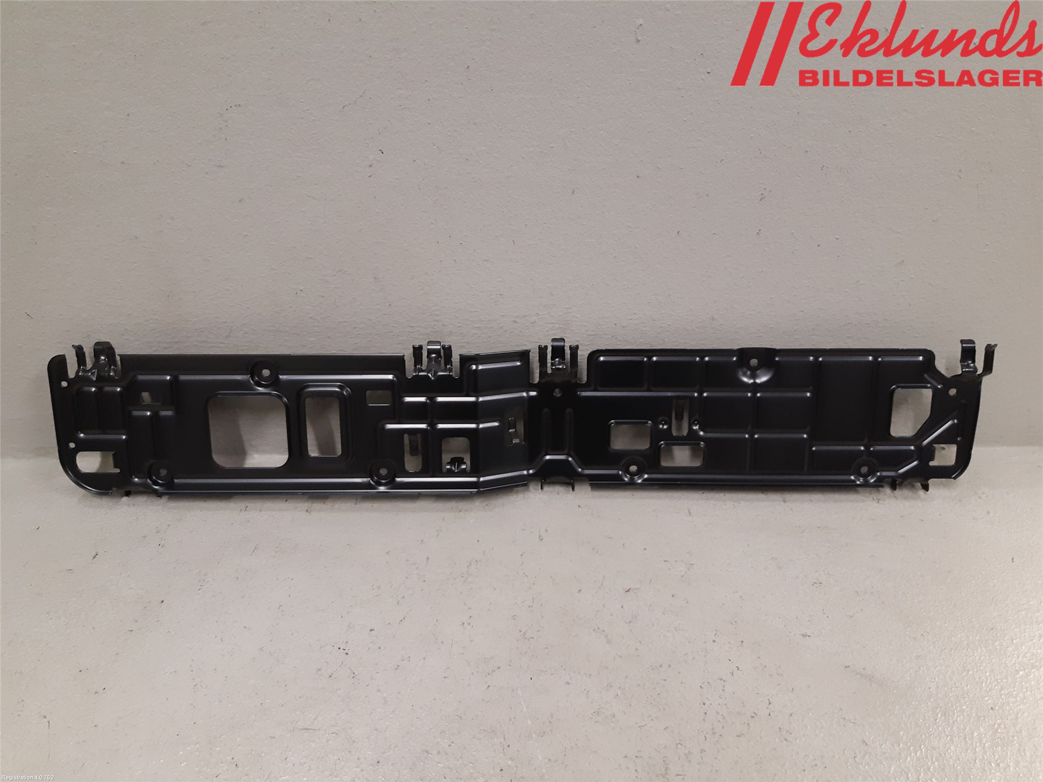 Mercedes-Benz MB E-KLASS (W213) 16-23 Instrumentsarg