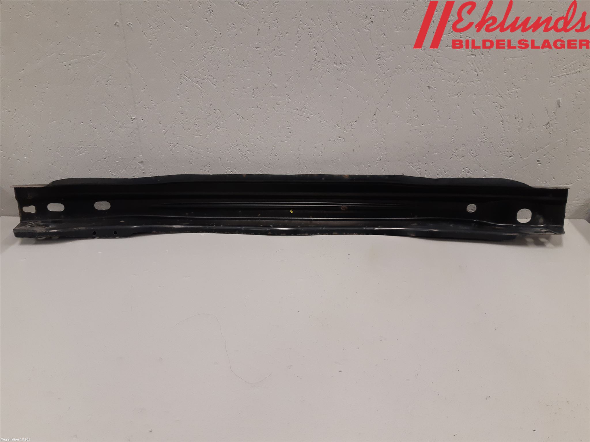 Audi A4 12-15 Stötfångarbalk Bak