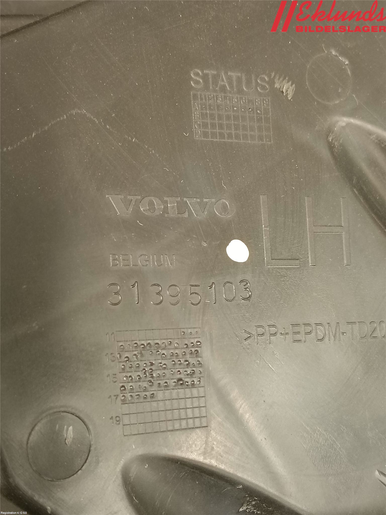 Volvo V40 12-19 Stötfångarfäste Bak Vä
