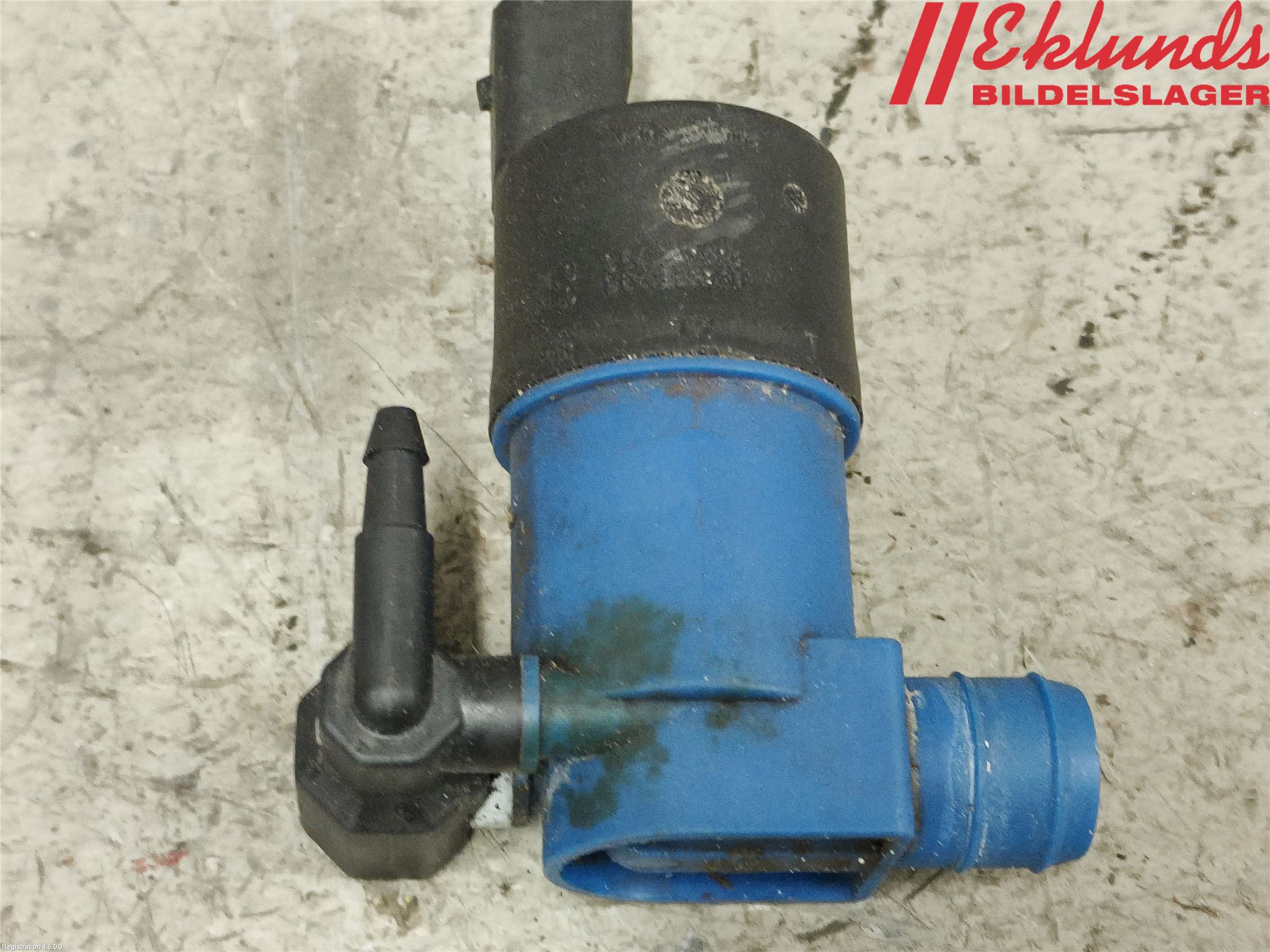 Renault CLIO III  09-12 Spolarpump Vindruta
