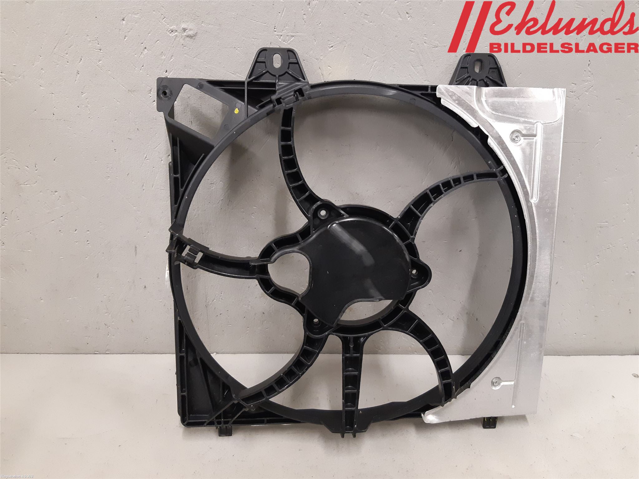 Peugeot 2008/E-2008 20- Kylfläktkåpa