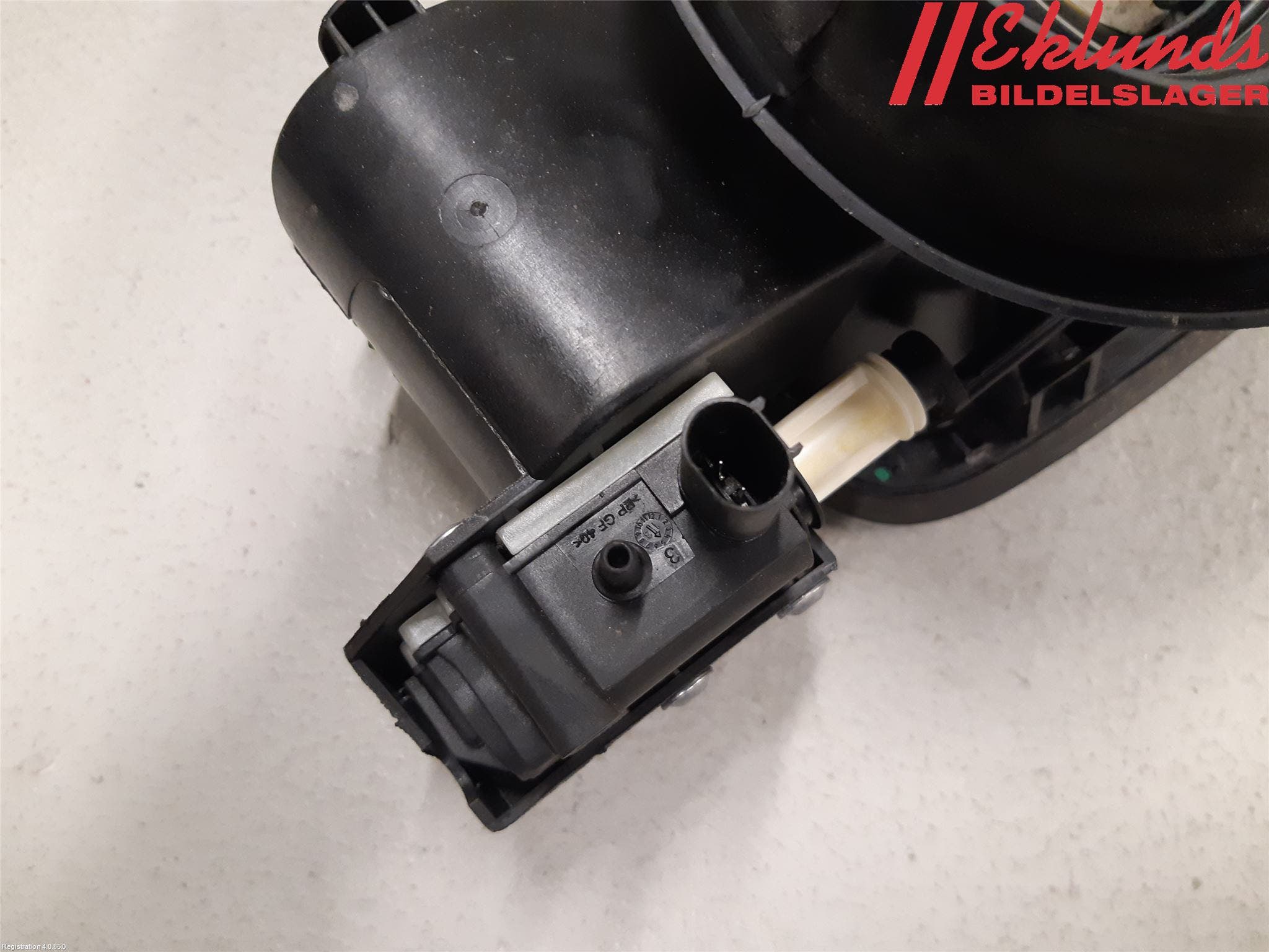 BMW X1 E84 10-15 Tanklucka