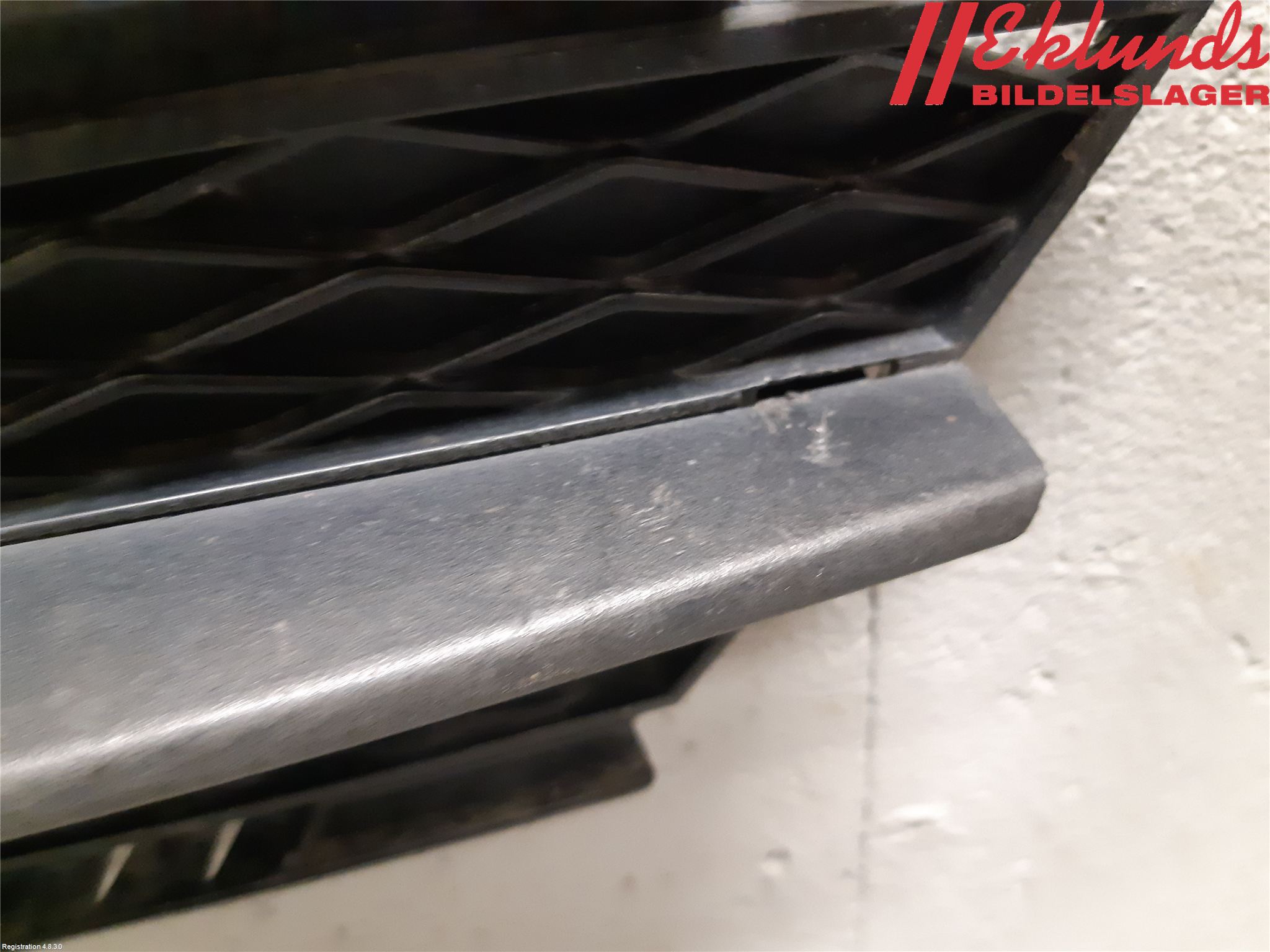 BMW 3 E90/91 SED/TOU 05-12 Stöt Utfyllnad-List-Grill