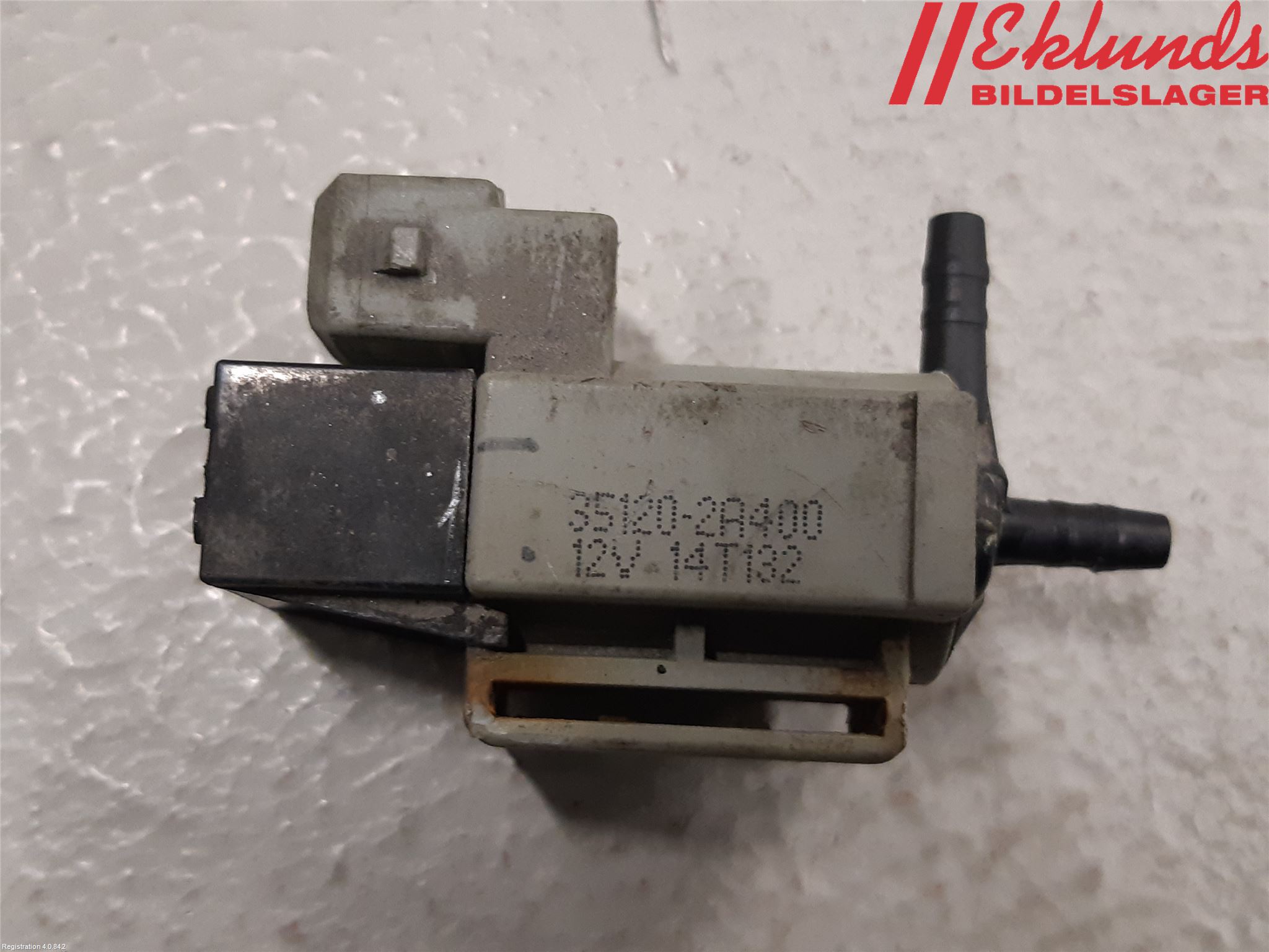 Kia CARENS III 13-19 Vakuumventil