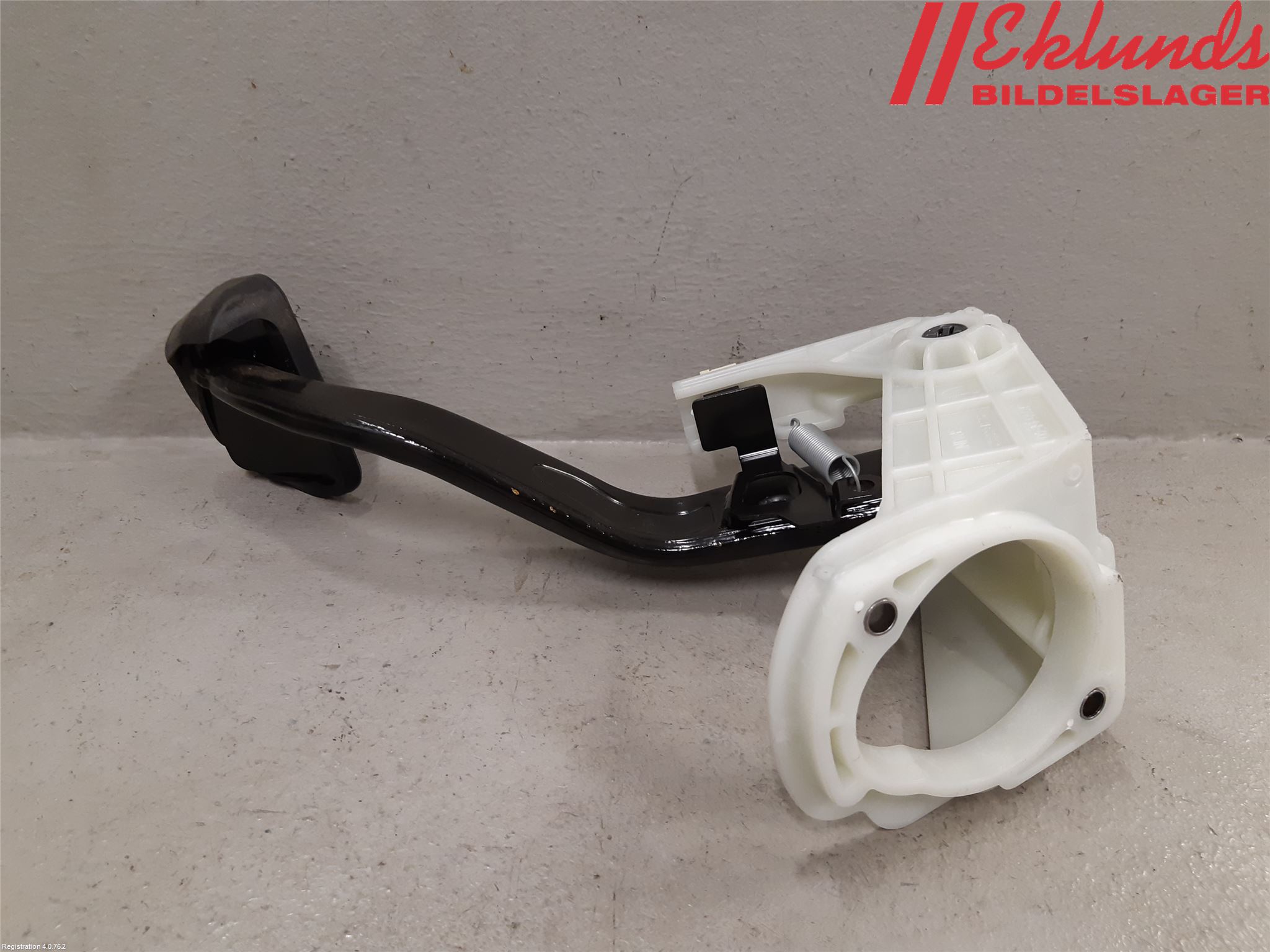 BMW 3 F30/F31/F80 12-19 Bromspedal