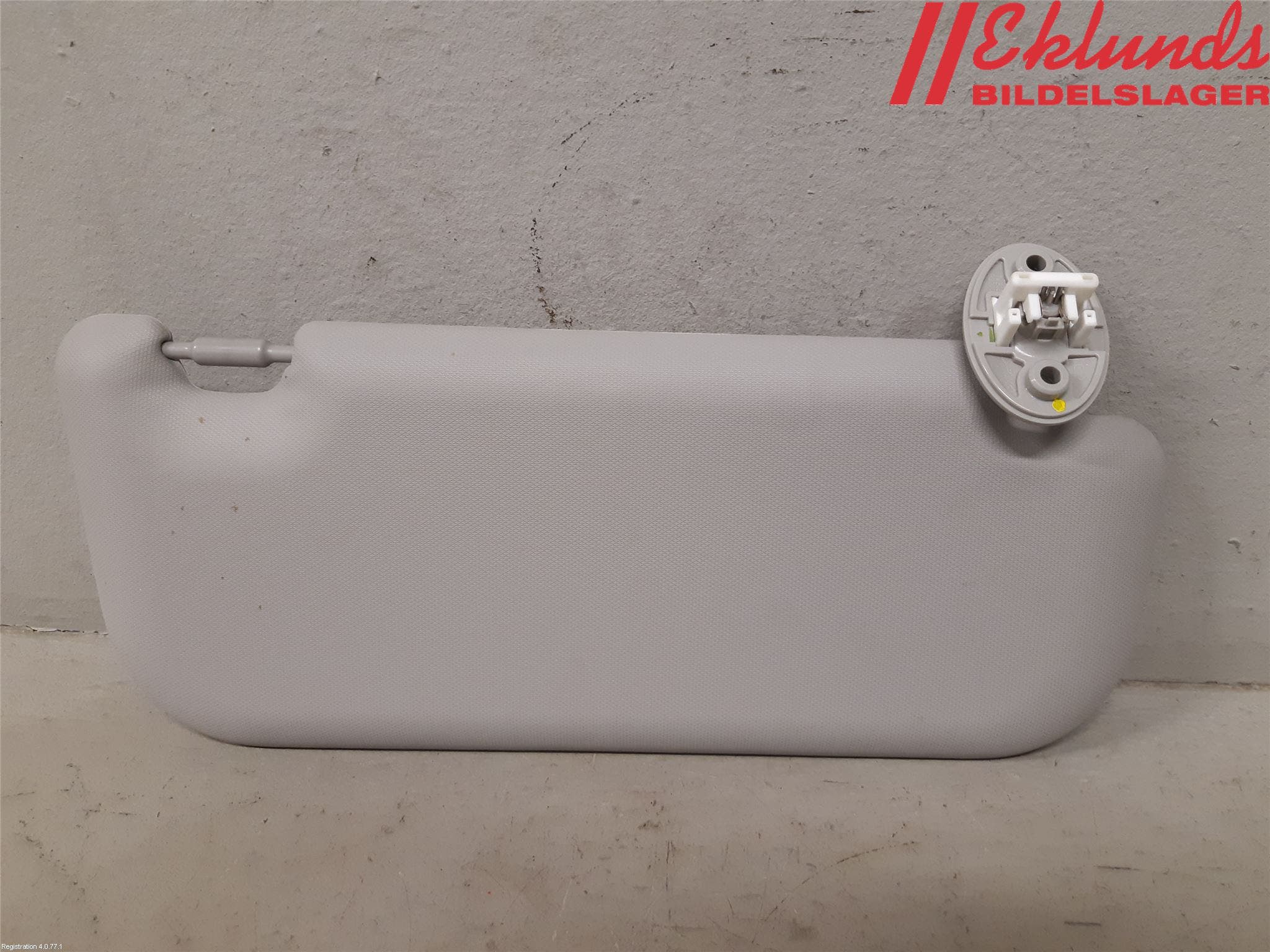 Toyota RAV4 19- Solskydd