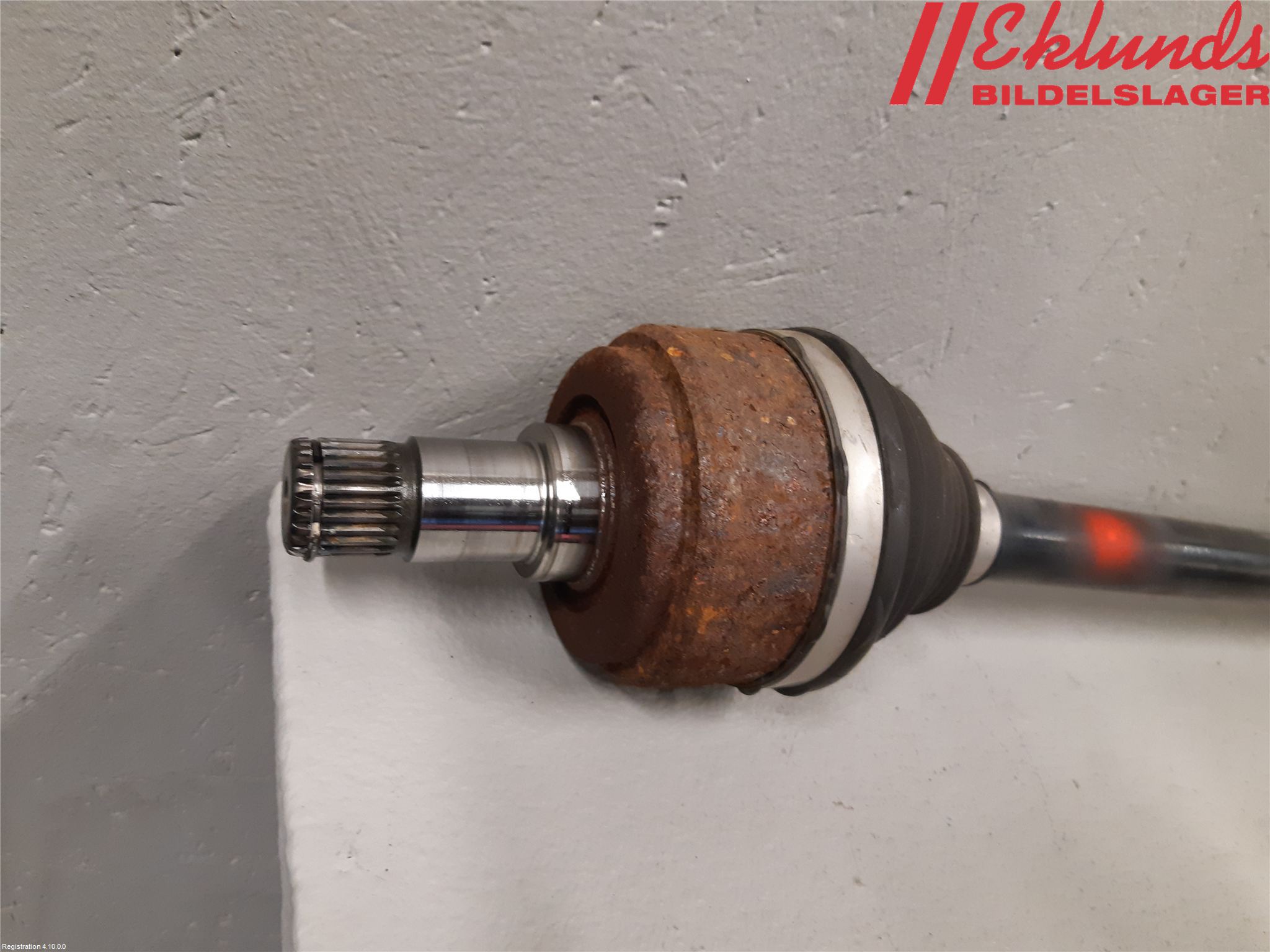 Volvo XC60 18- Drivaxel Bak Vänster