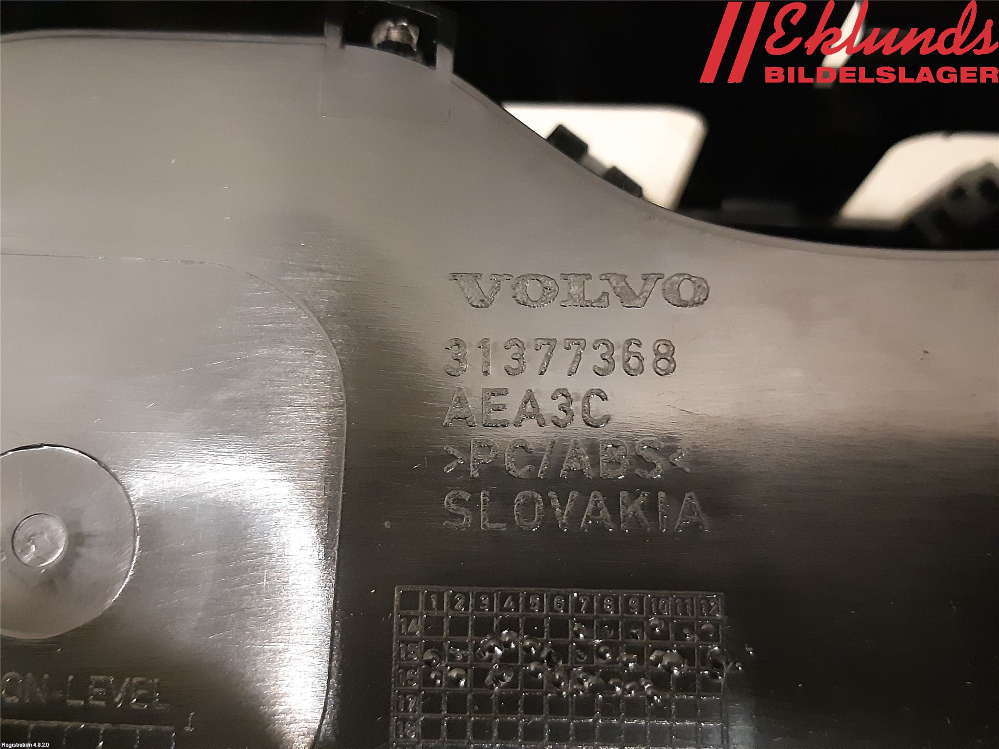 Volvo XC90/RECHARGE 16- Mugghållare