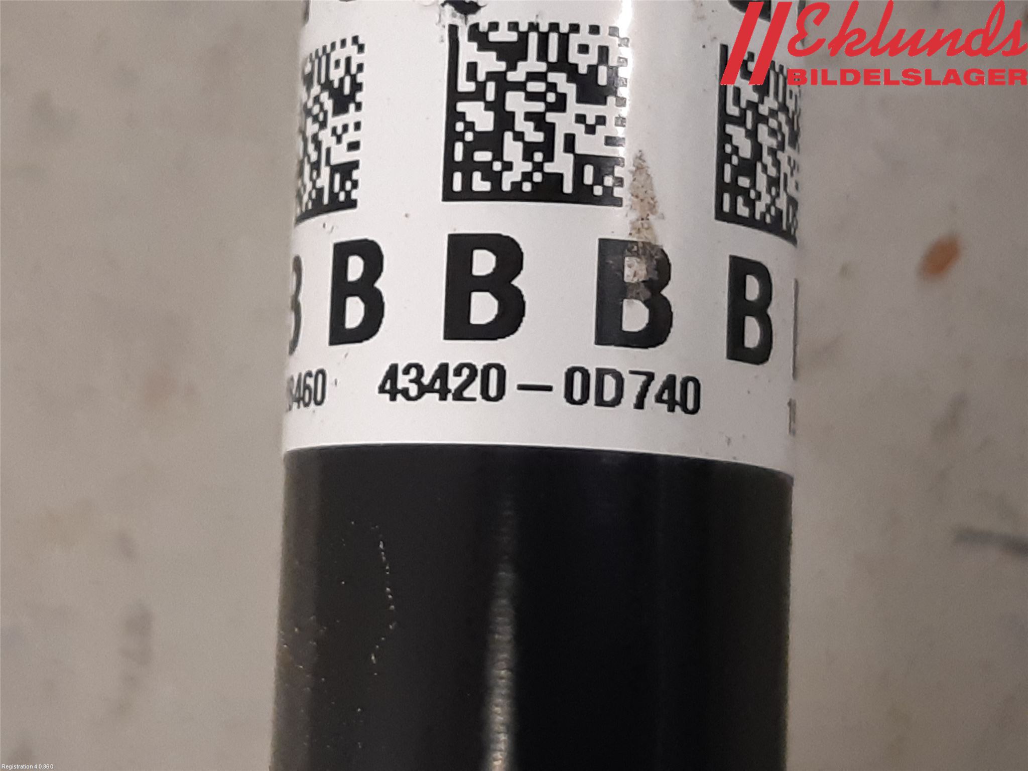 Toyota YARIS CROSS XP21 21- Drivaxel Fram Vänster