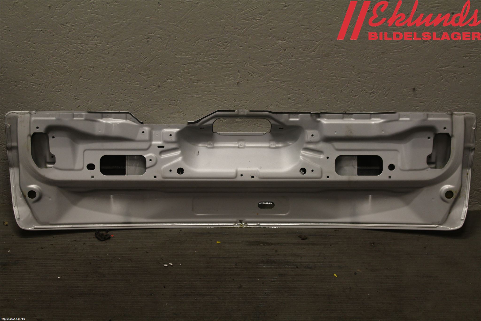 BMW X5 E70 07-13 Baklucka Nedre