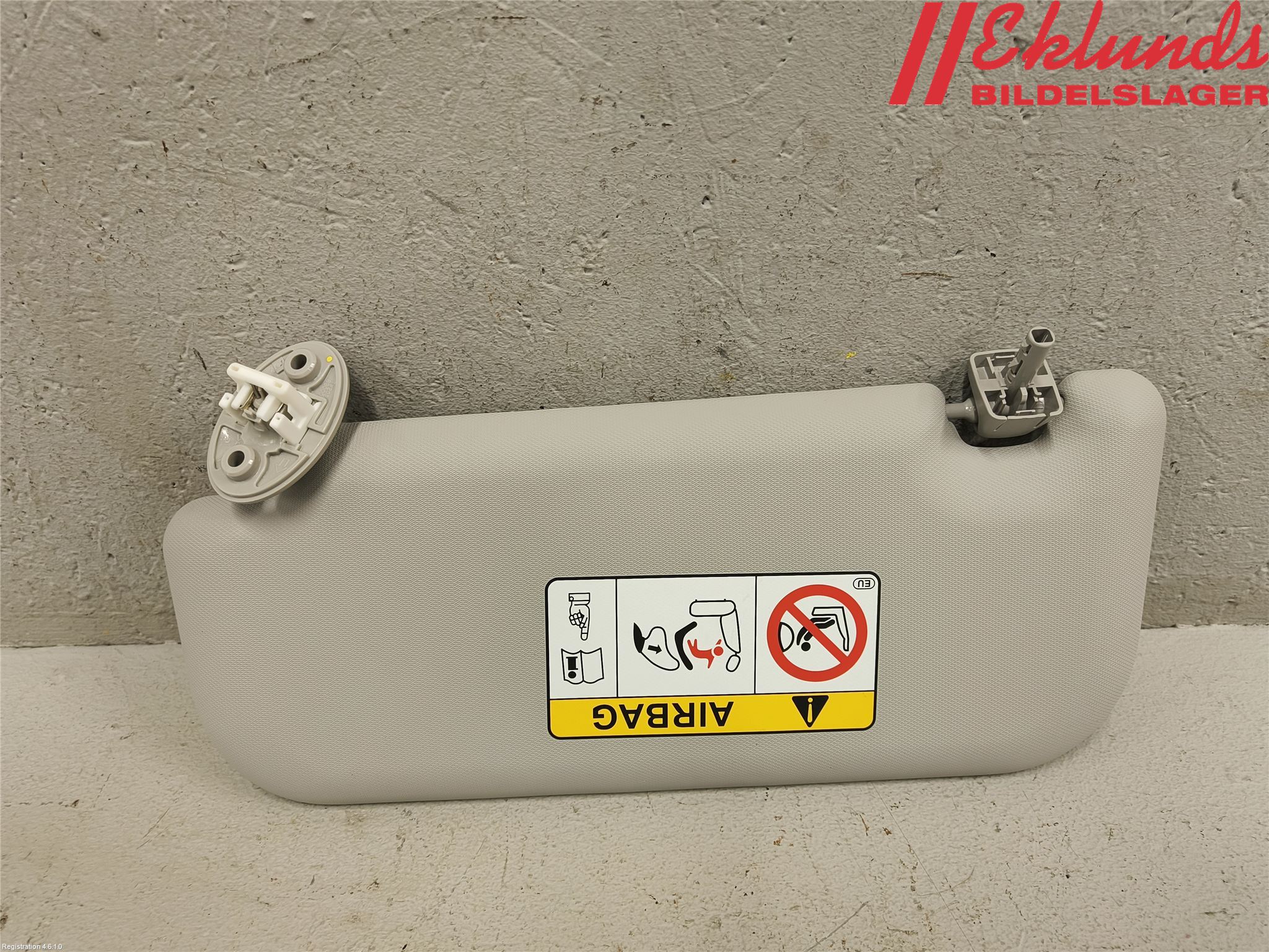 Toyota RAV4 19- Solskydd