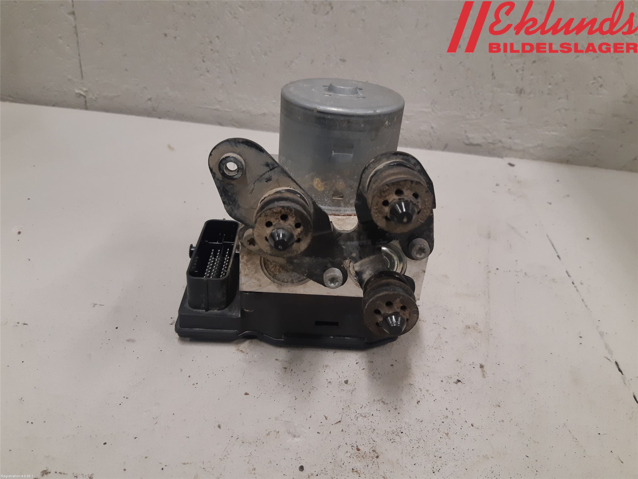 Volkswagen VW PASSAT 15-19 Abs Hydraulaggregat