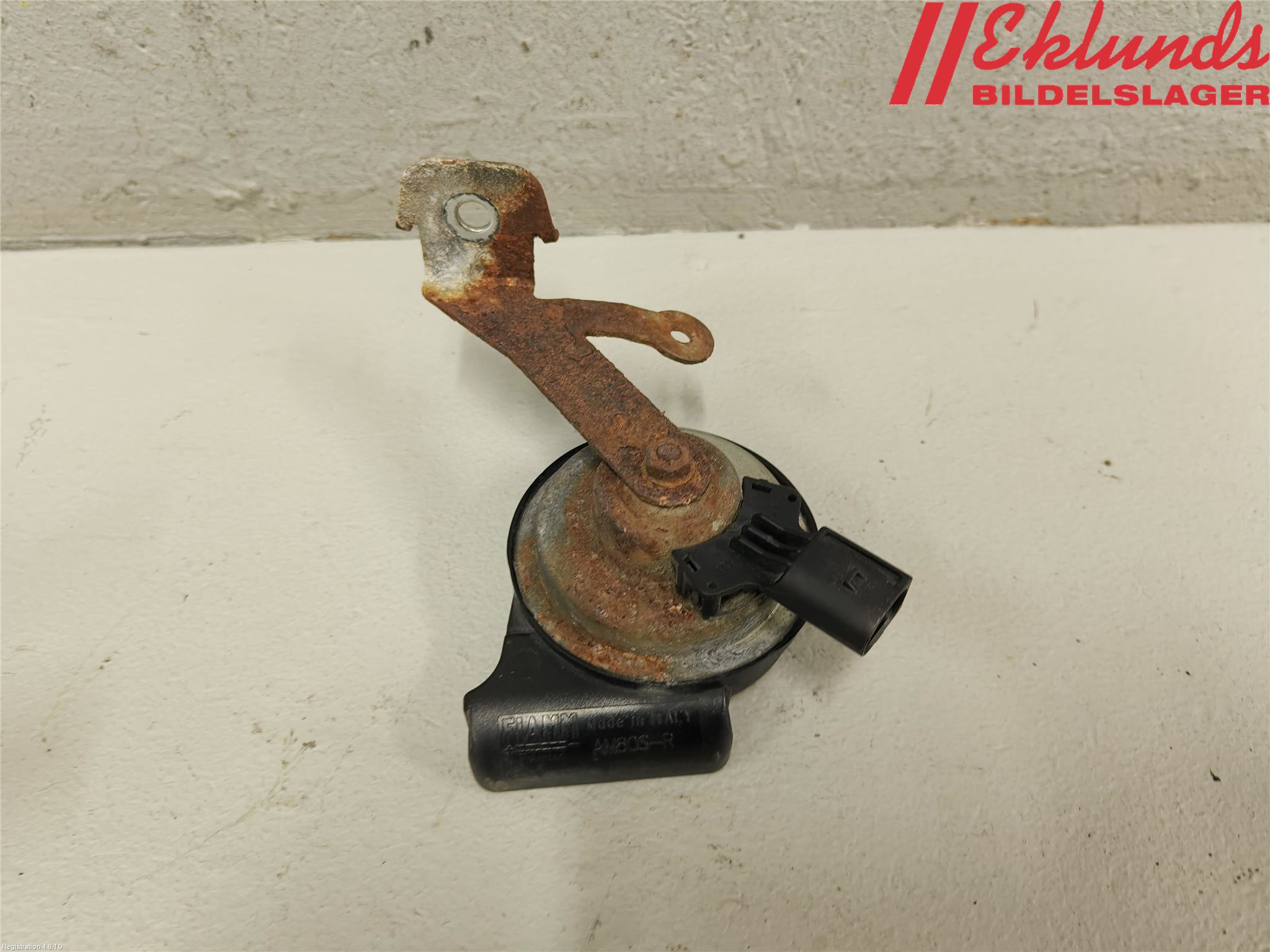 Volkswagen VW PASSAT 11-14 Signalhorn