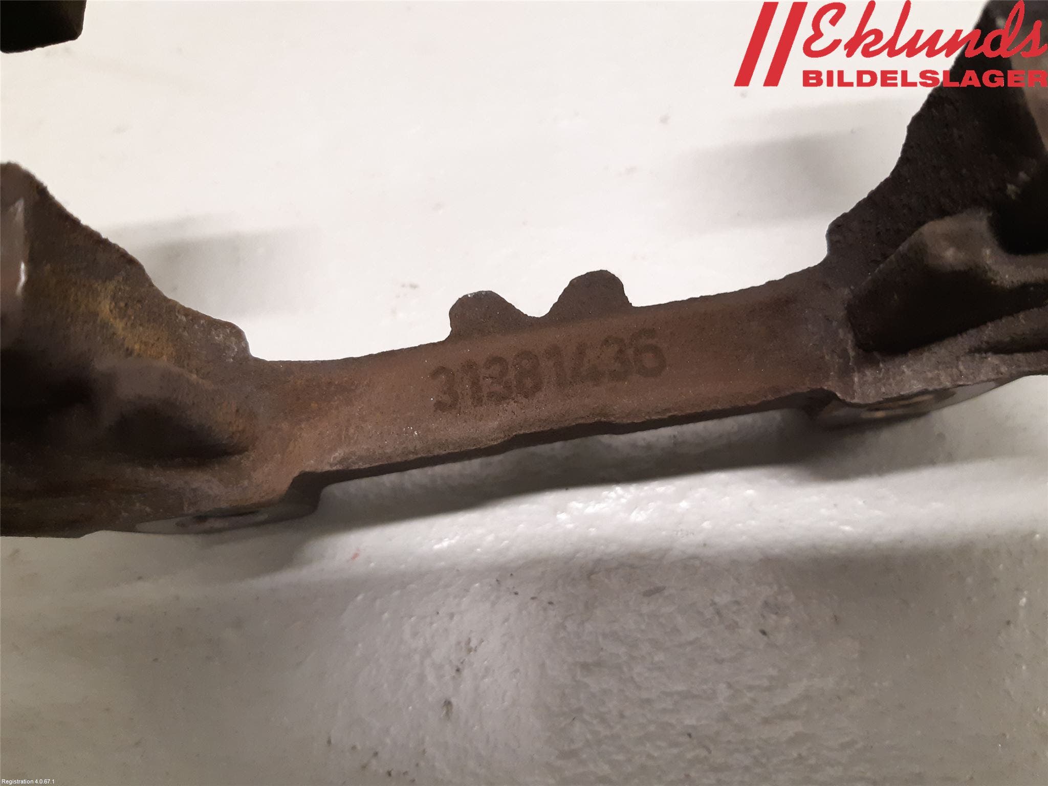 Volvo XC90/RECHARGE 16- Bromsokshållare