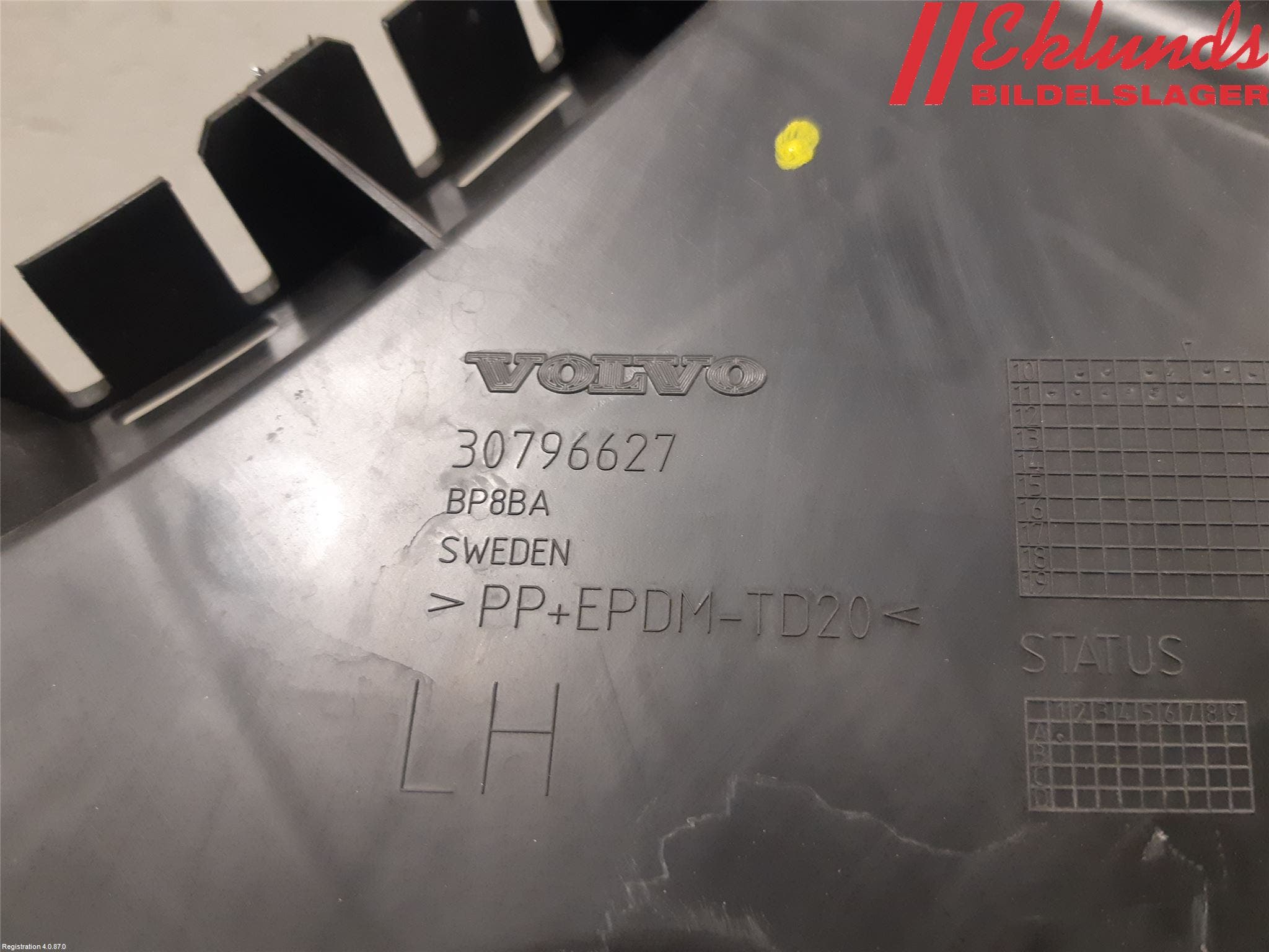 Volvo S60 11-13 Stötfångarfäste Bak Vä