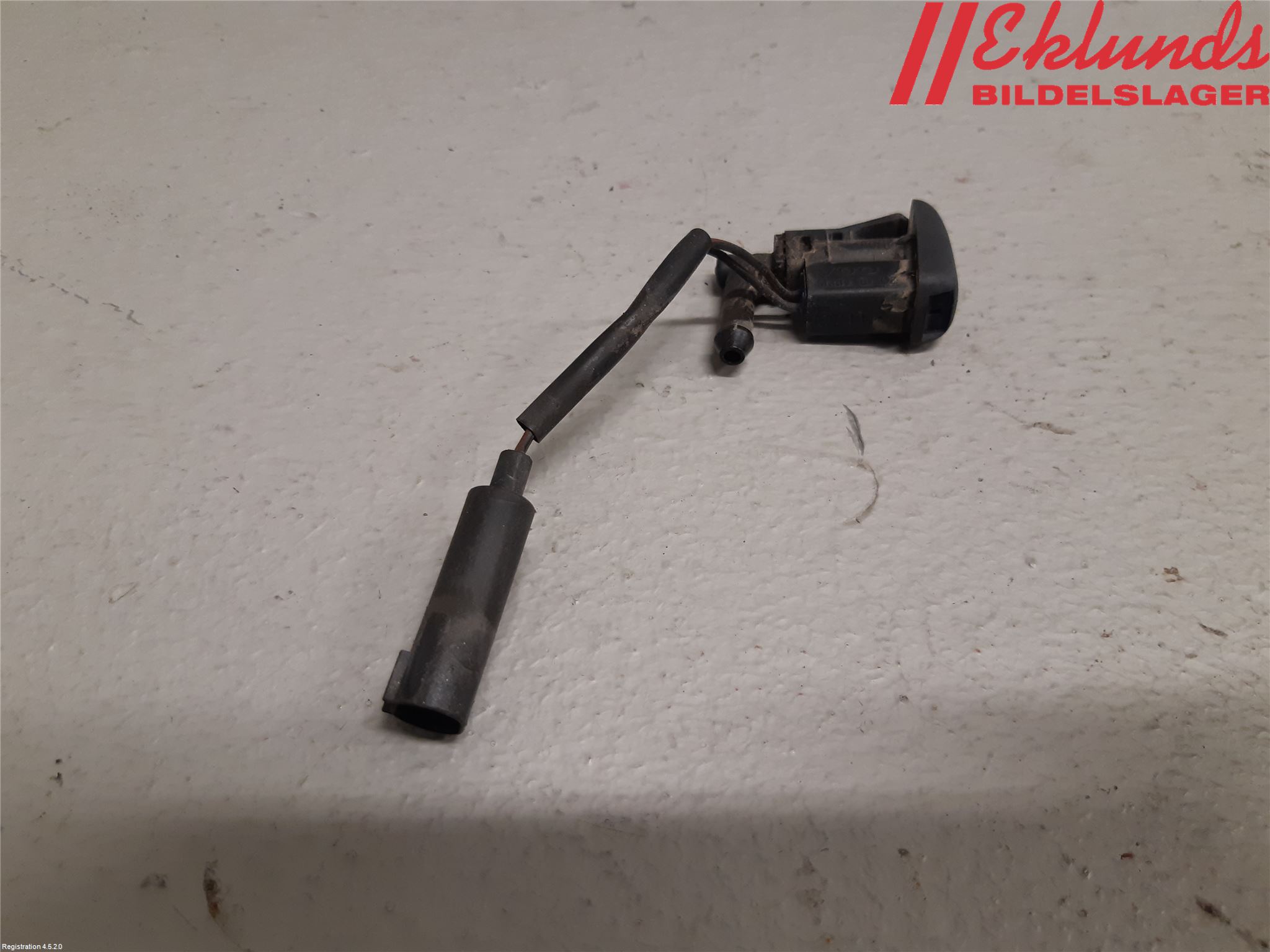 BMW 1 E87/81 5D/3D 03-11 Spolarmunstycke Rutor