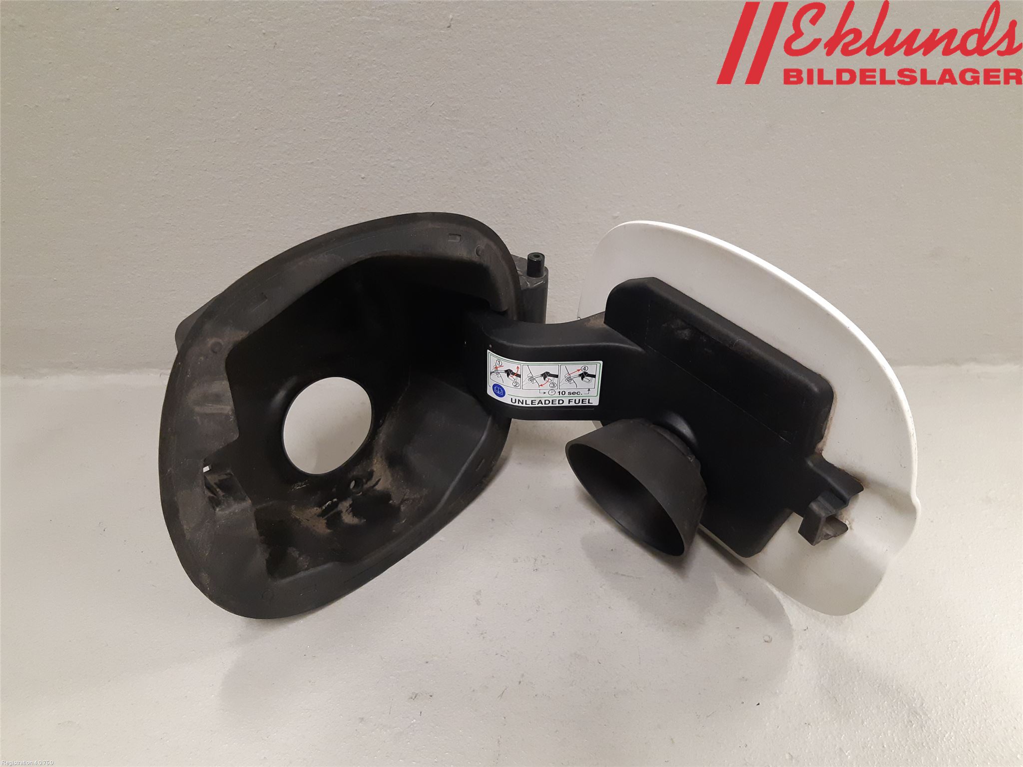 Fiat 500L 13-19 Tanklucka