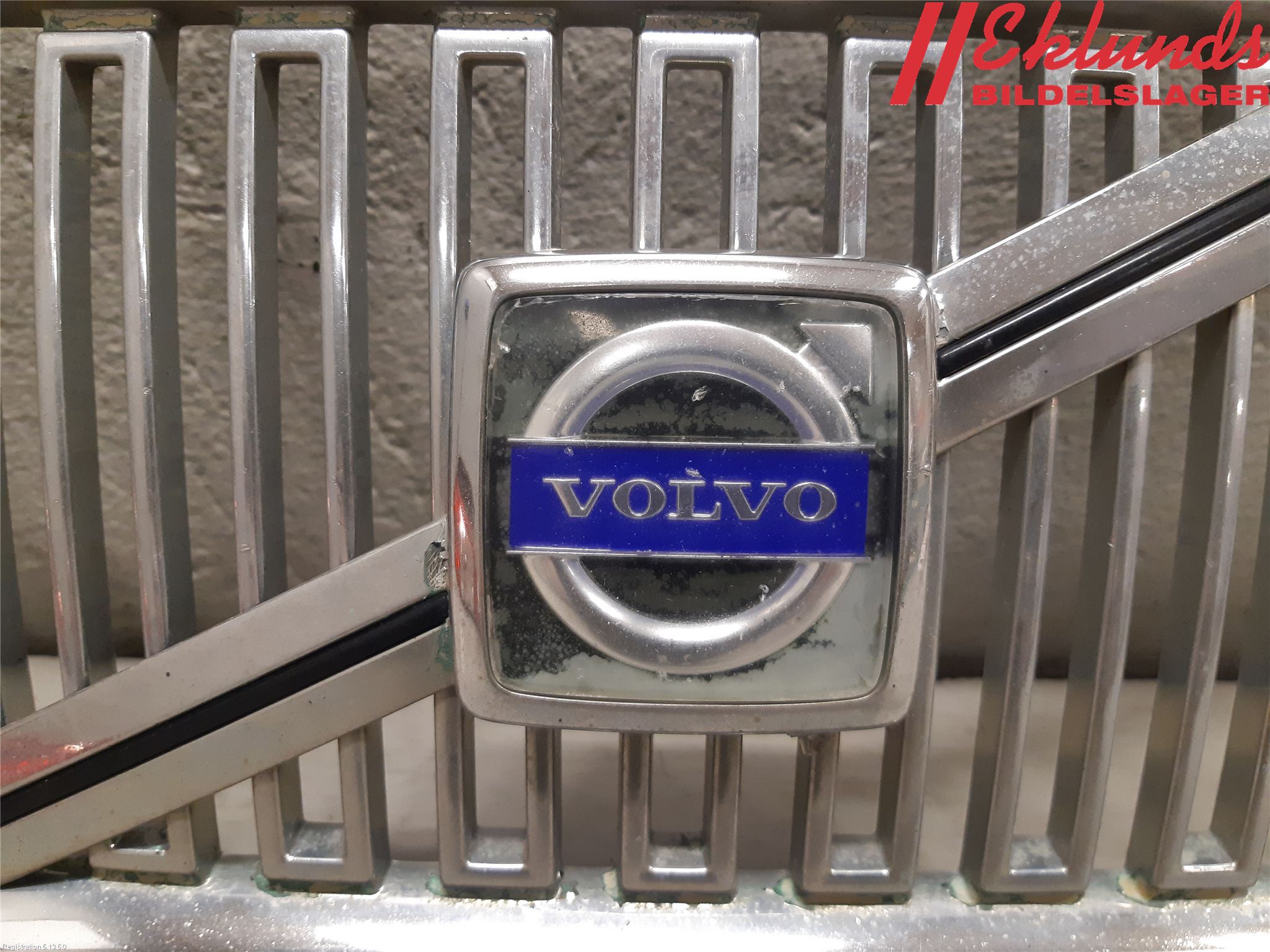 Volvo V70 05-08 Grill Komp