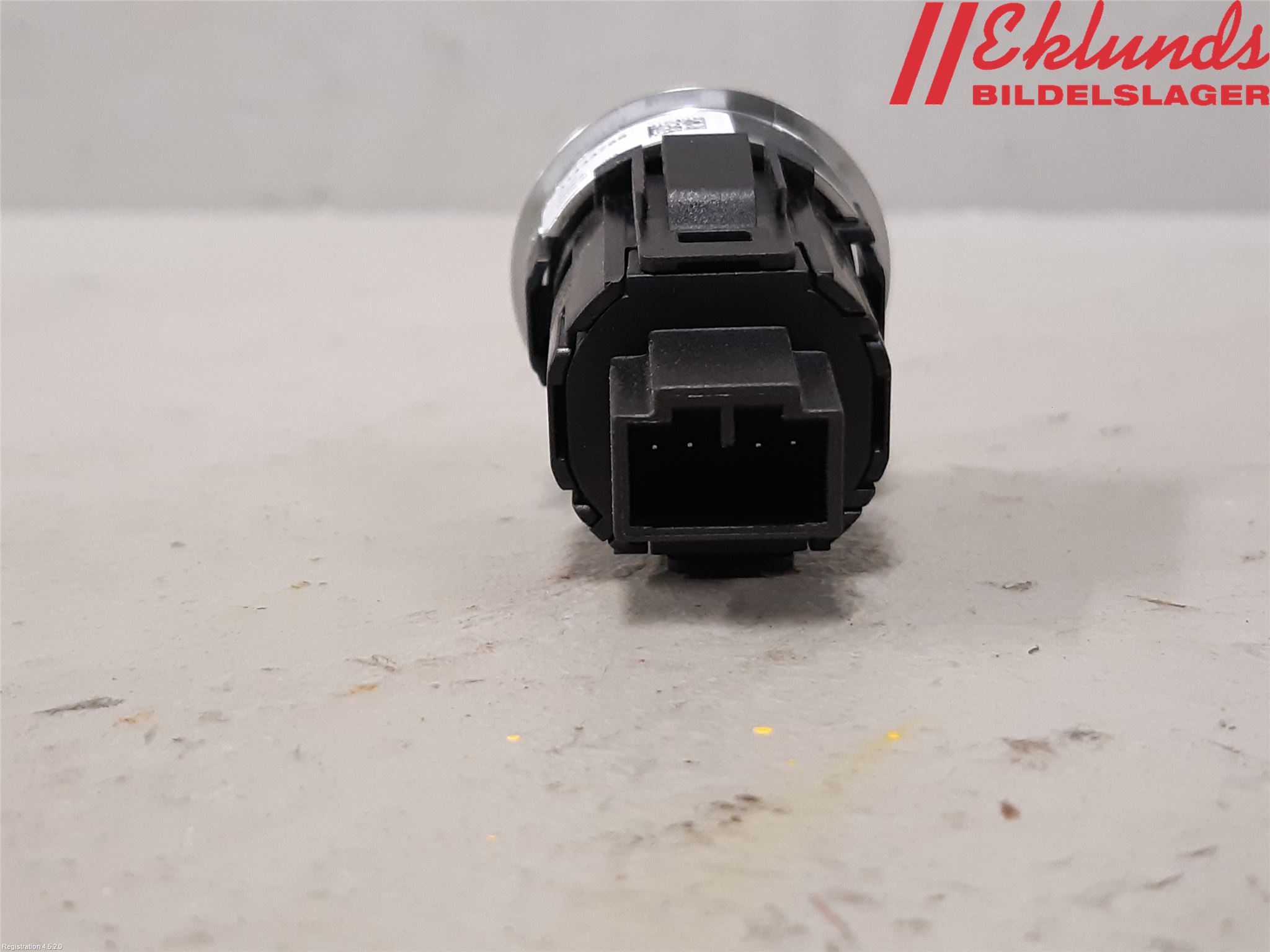 Volvo XC40/RECHARGE 18- Startknapp Personbil