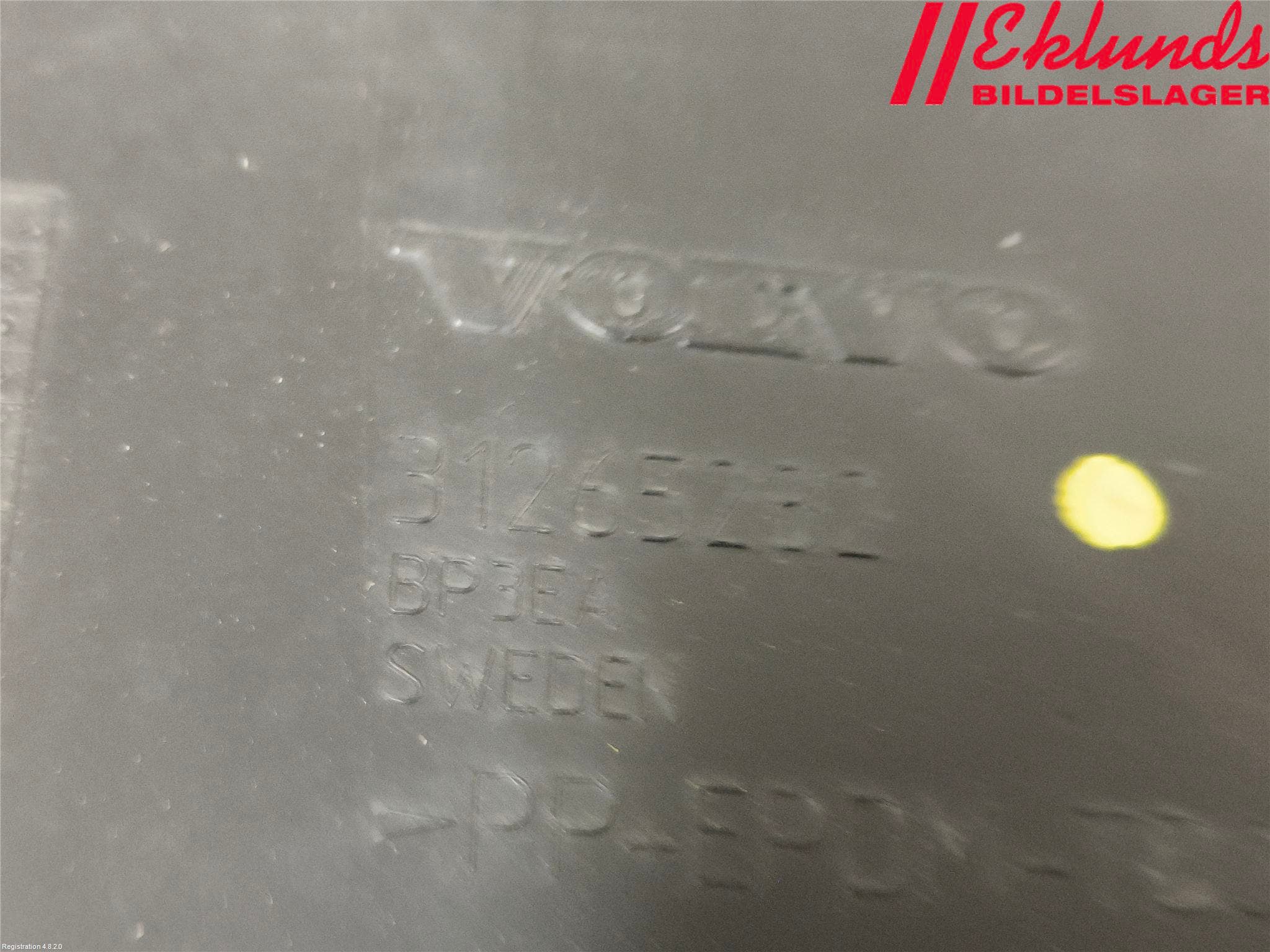 Volvo V60 14-18 Stötfångarfäste Bak Hö