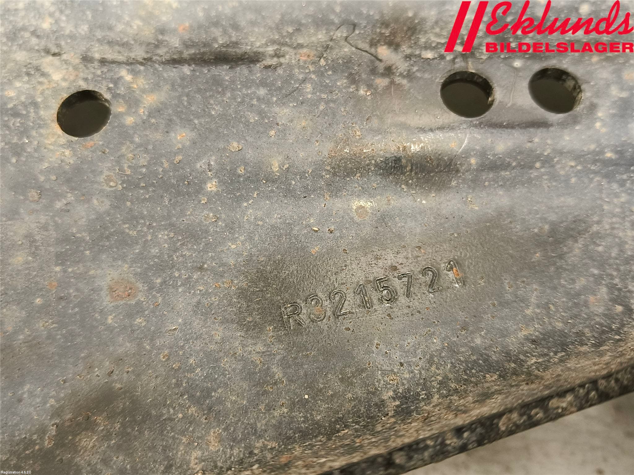 Volkswagen VW PASSAT 15-19 Bärarm Bak Höger