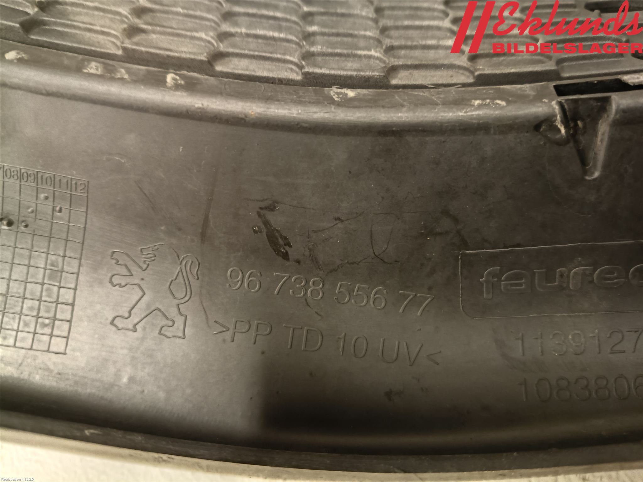Peugeot 208 12-15 Stöt Utfyllnad-List-Grill