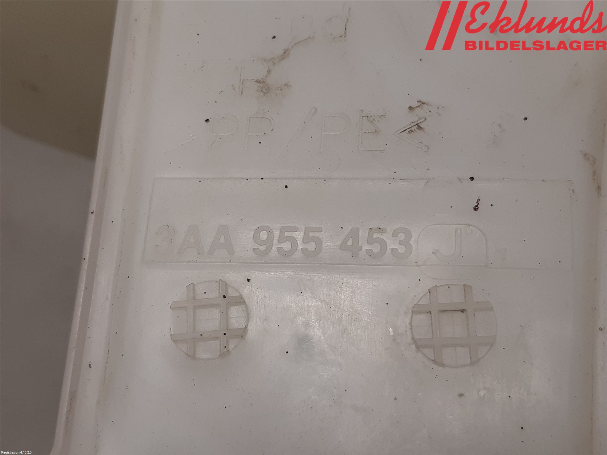 Volkswagen VW PASSAT 11-14 Spolartank Vindruta-Strål