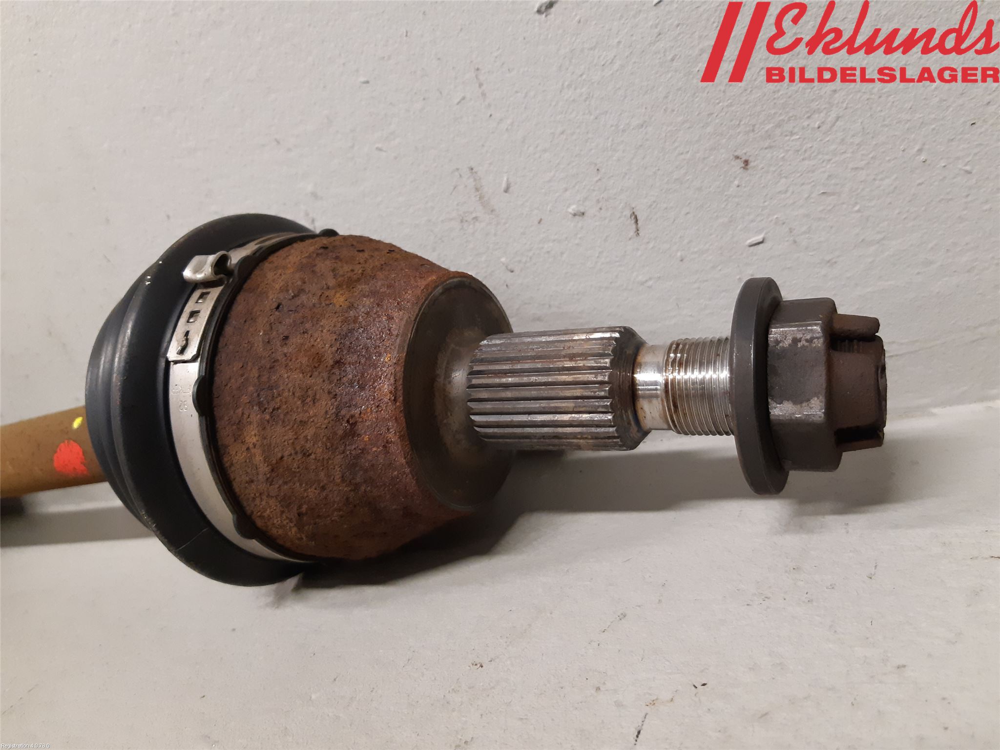 Ford TRANSIT/TOURNEO CONNECT 13-22 Drivaxel Fram Vänster