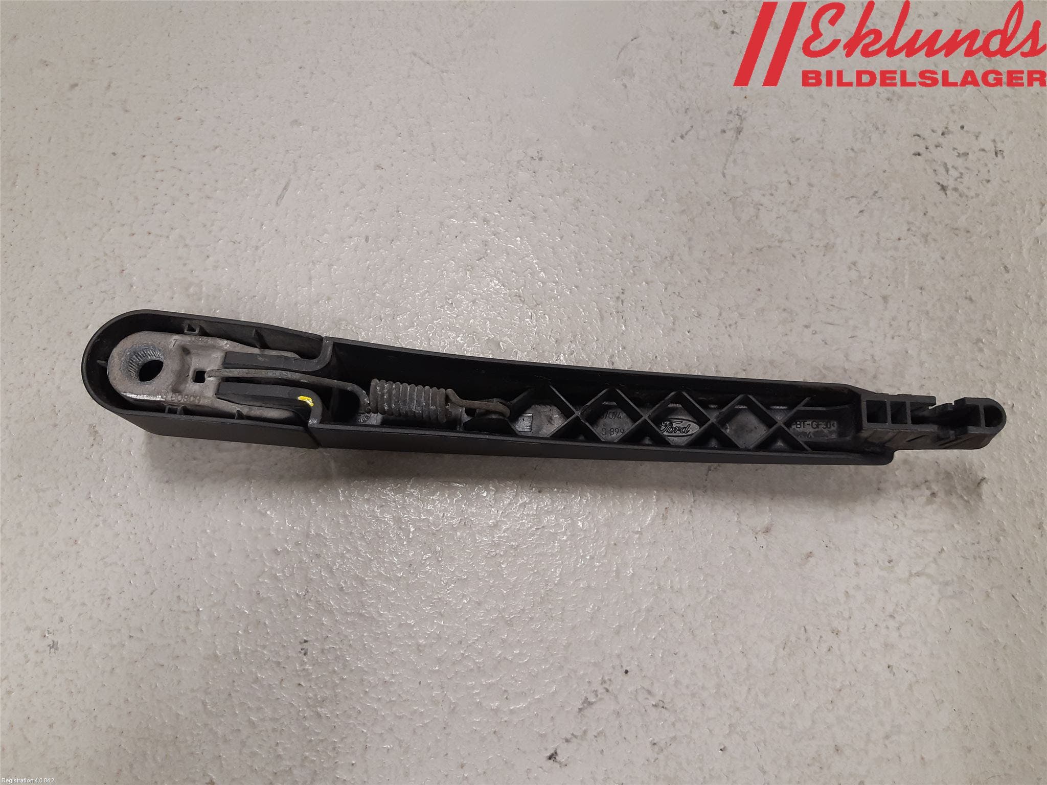 Ford FOCUS 11-14 Torkararm-Bakruta