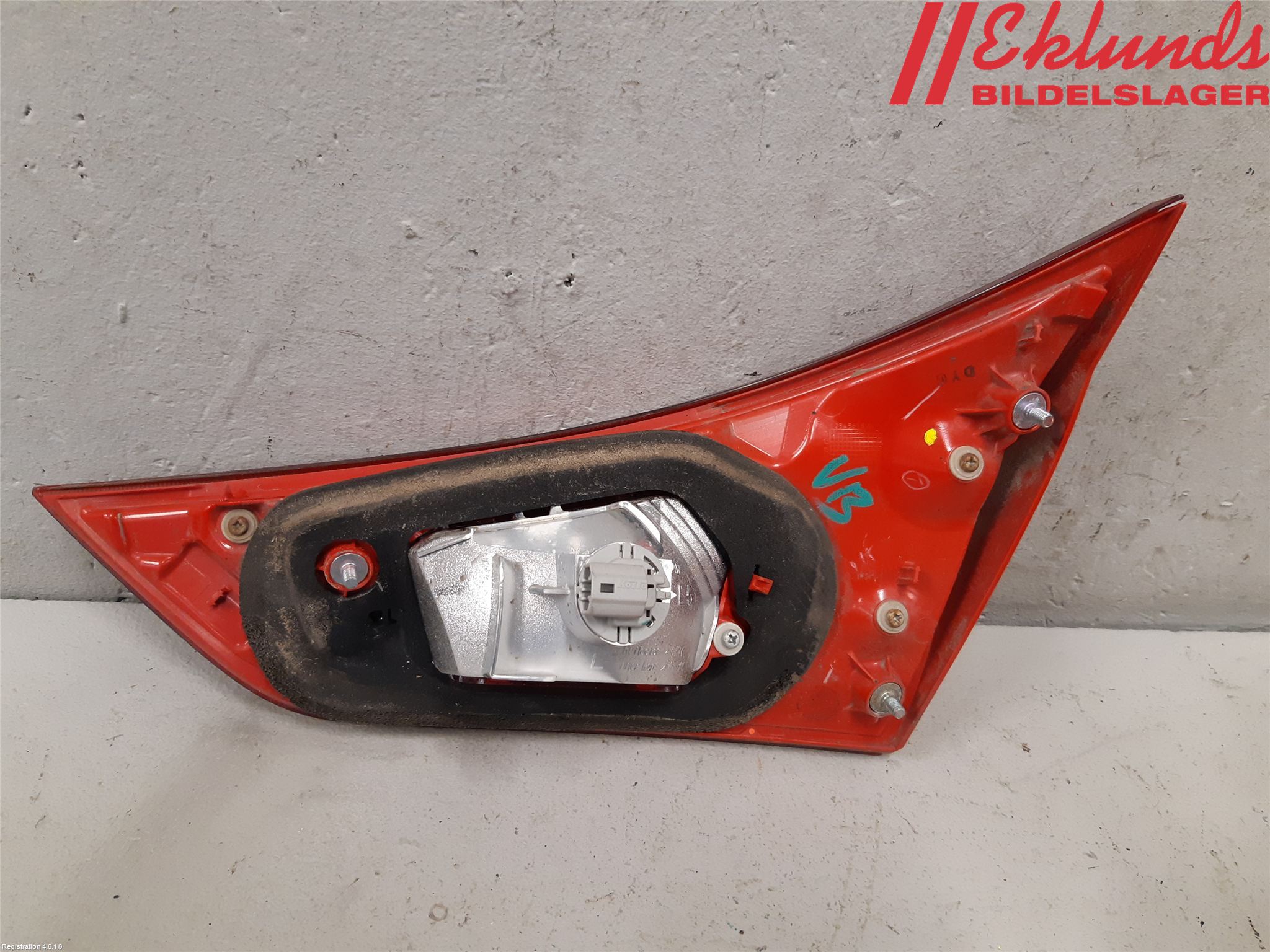 Toyota AURIS 13-19 Bakljus Lucka Vä