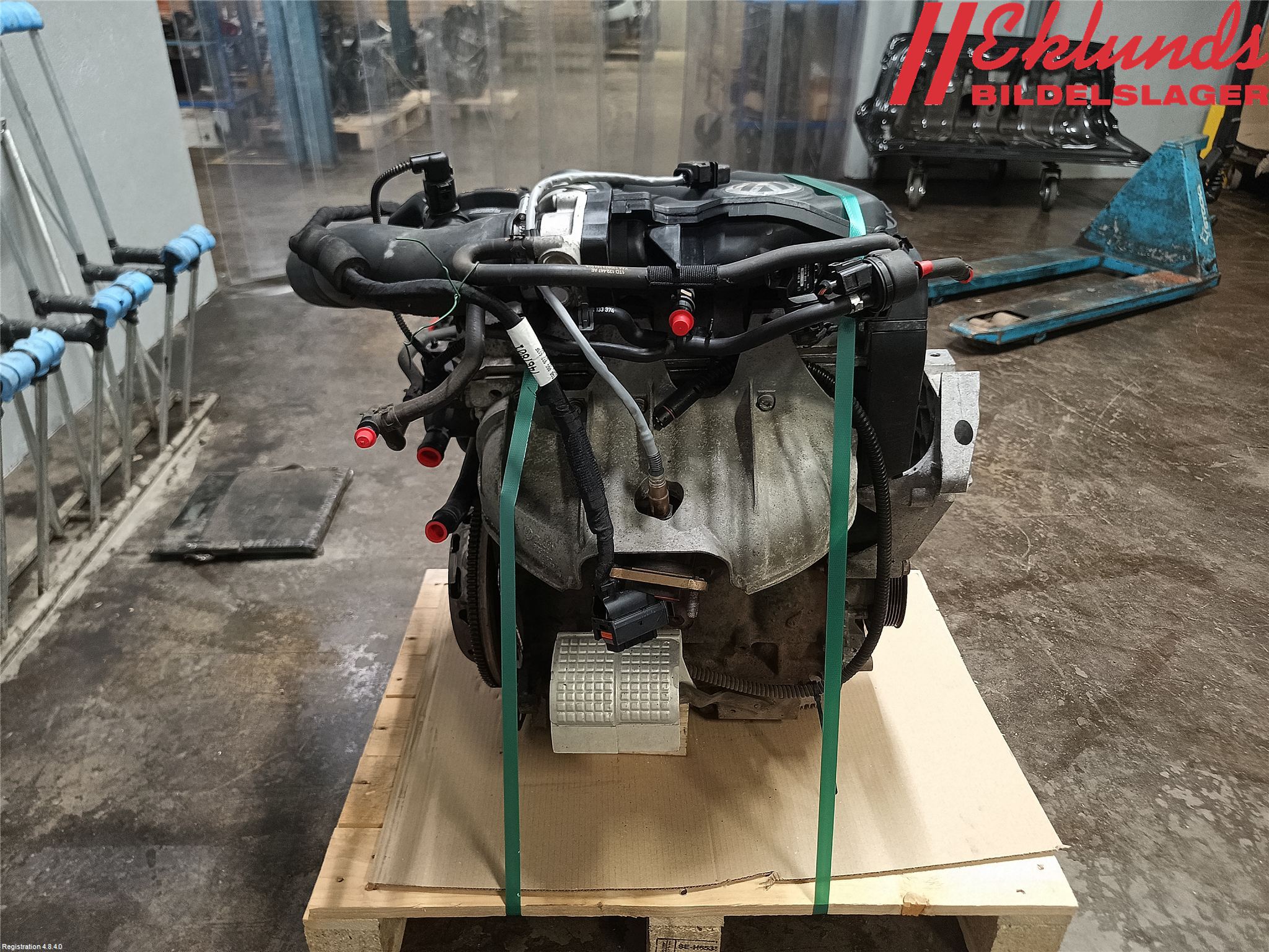Volkswagen VW CADDY      04-10 Motor Bensin