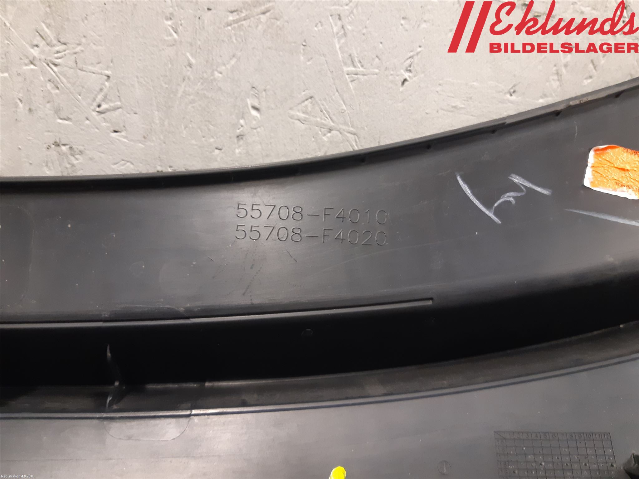 Toyota C-HR 16-23 Torpedplåt-Torpedplast