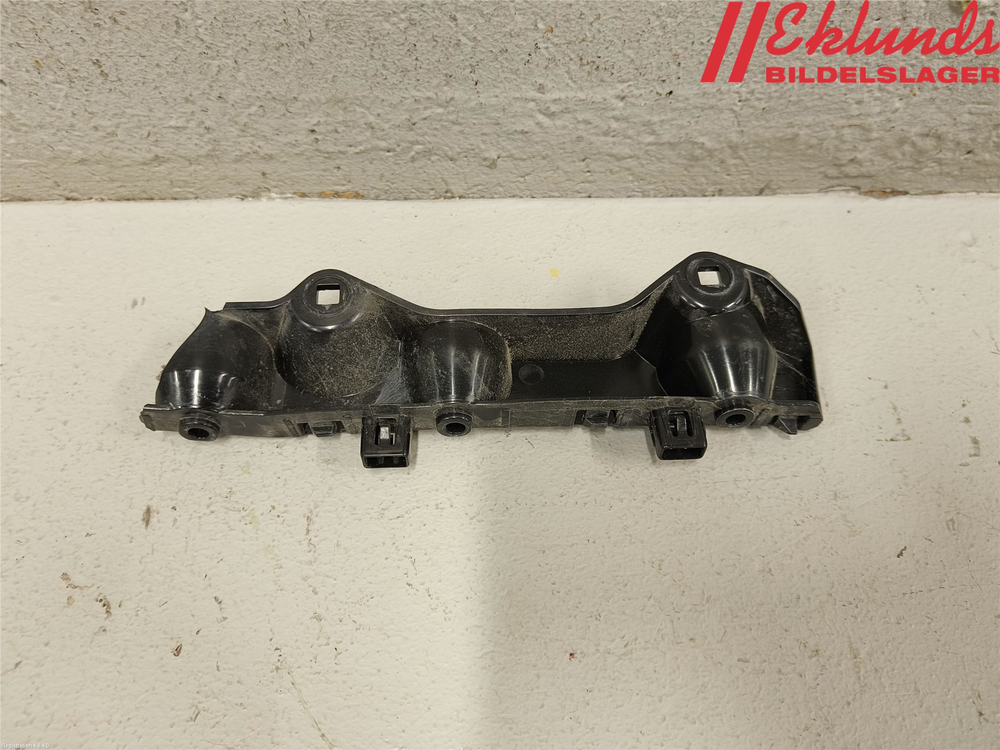 Renault KANGOO/E-TECH 21- Skärmfäste Fram Hö