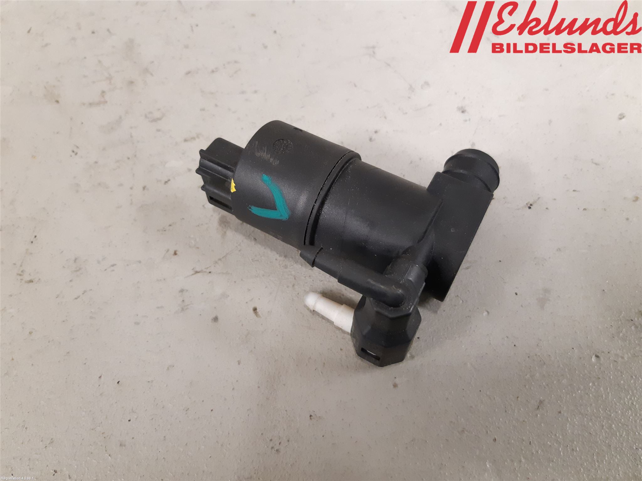 Toyota C-HR 16-23 Spolarpump Vindruta